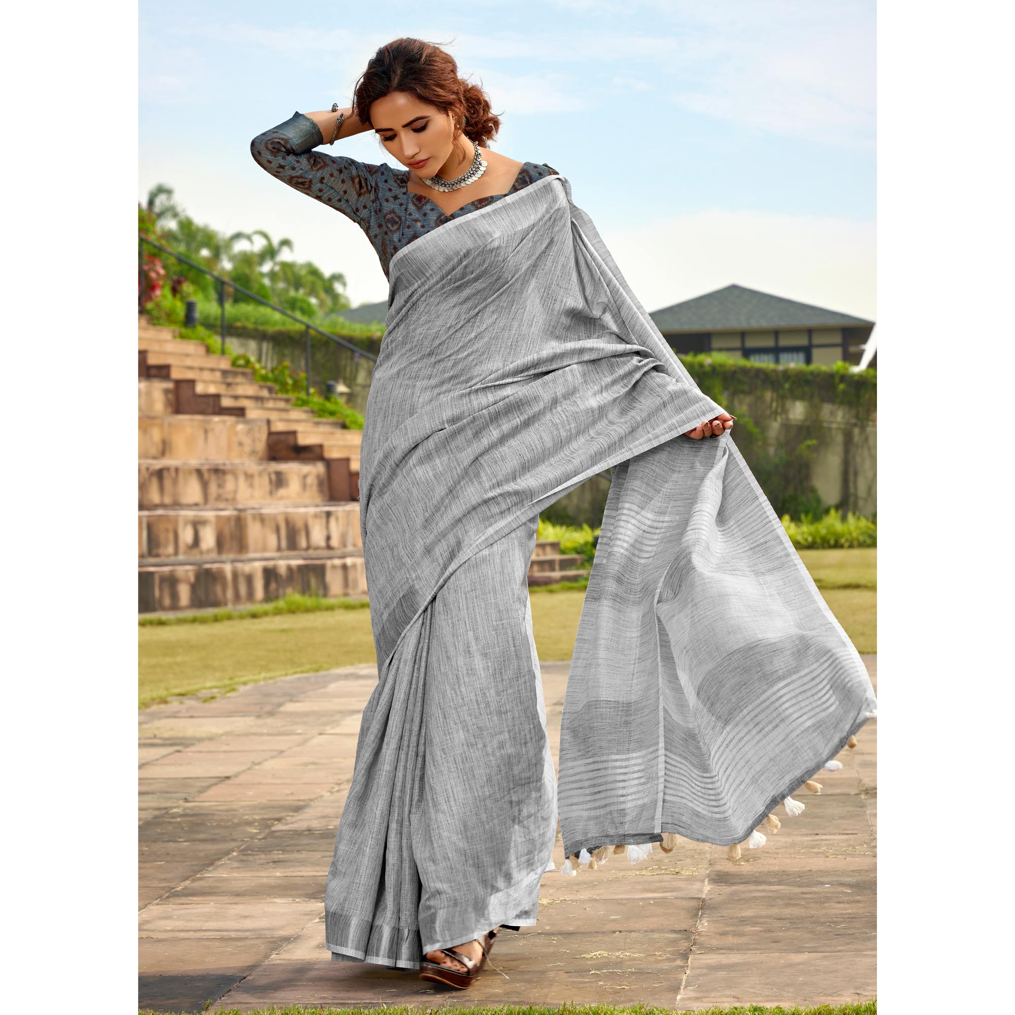 Peachmode Grey Striped Printed Linen Saree With Tassels - view 3