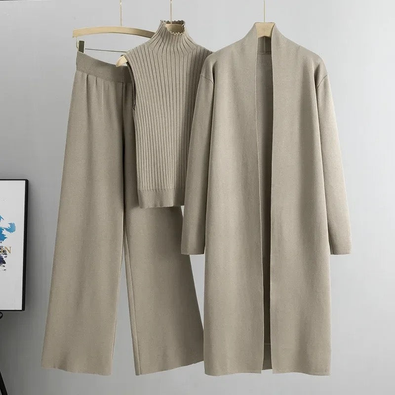 Alamode By Akanksha Aubrey Luxe Winter Coord Set with Cape - view 2