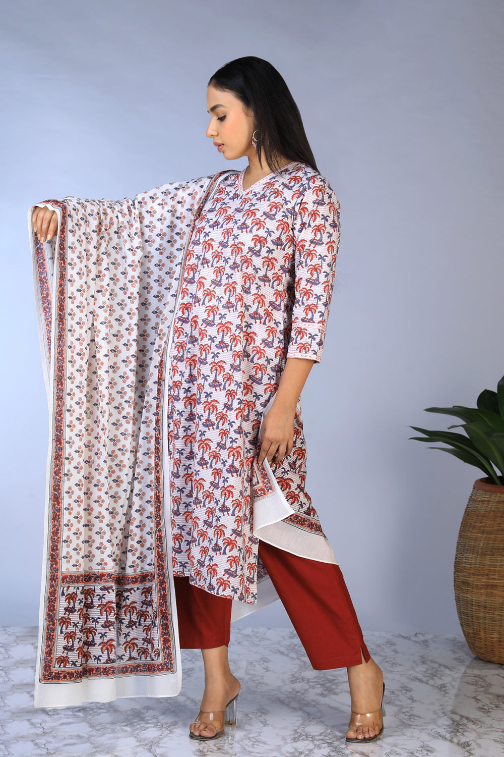 Kalanjali Ethnics Handblock printed straight fit Kurti and dupatta set