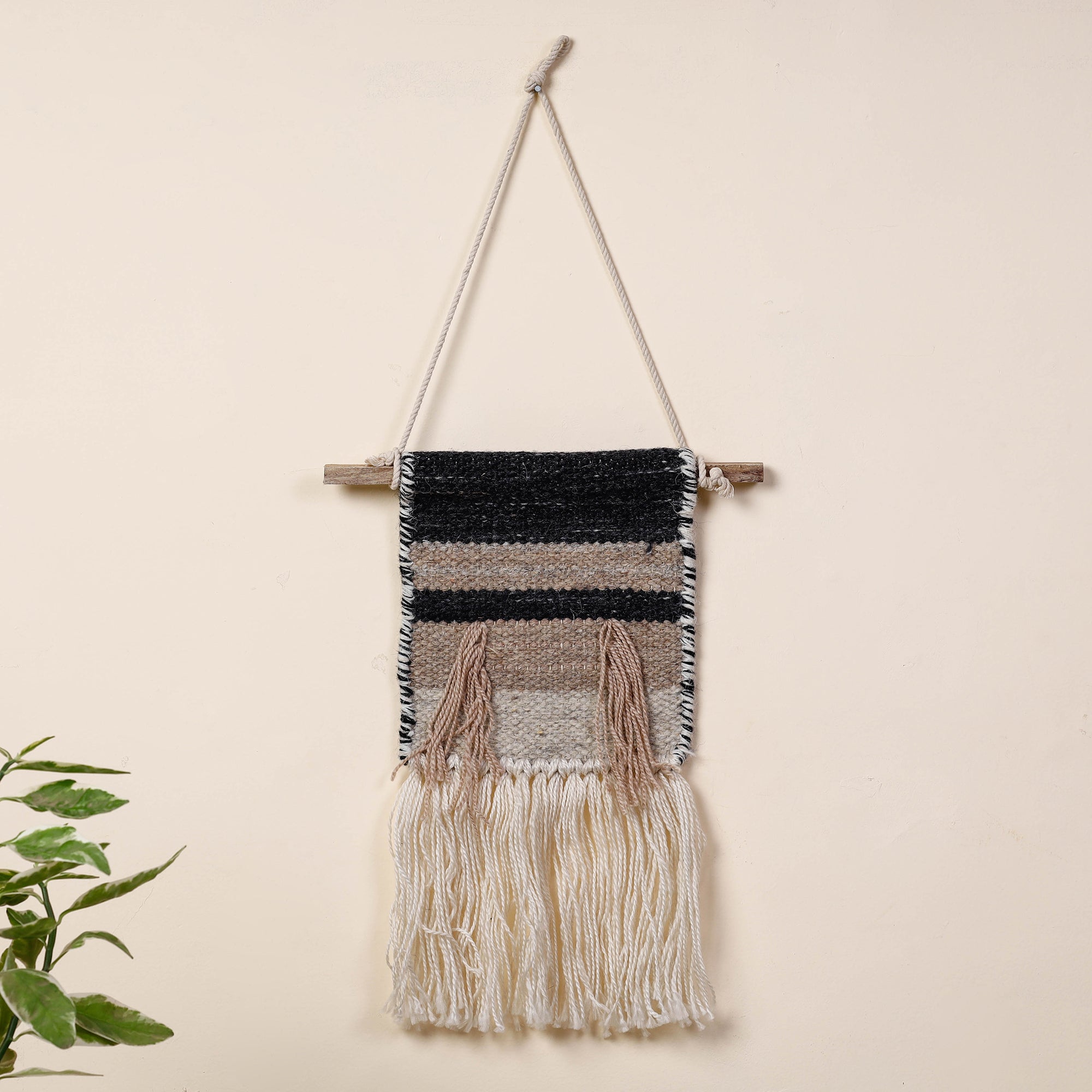 ITOKRI CRAFTS INITIATIVE Bhadohi Handwoven Wool Geometric Fringed Wall Hanging