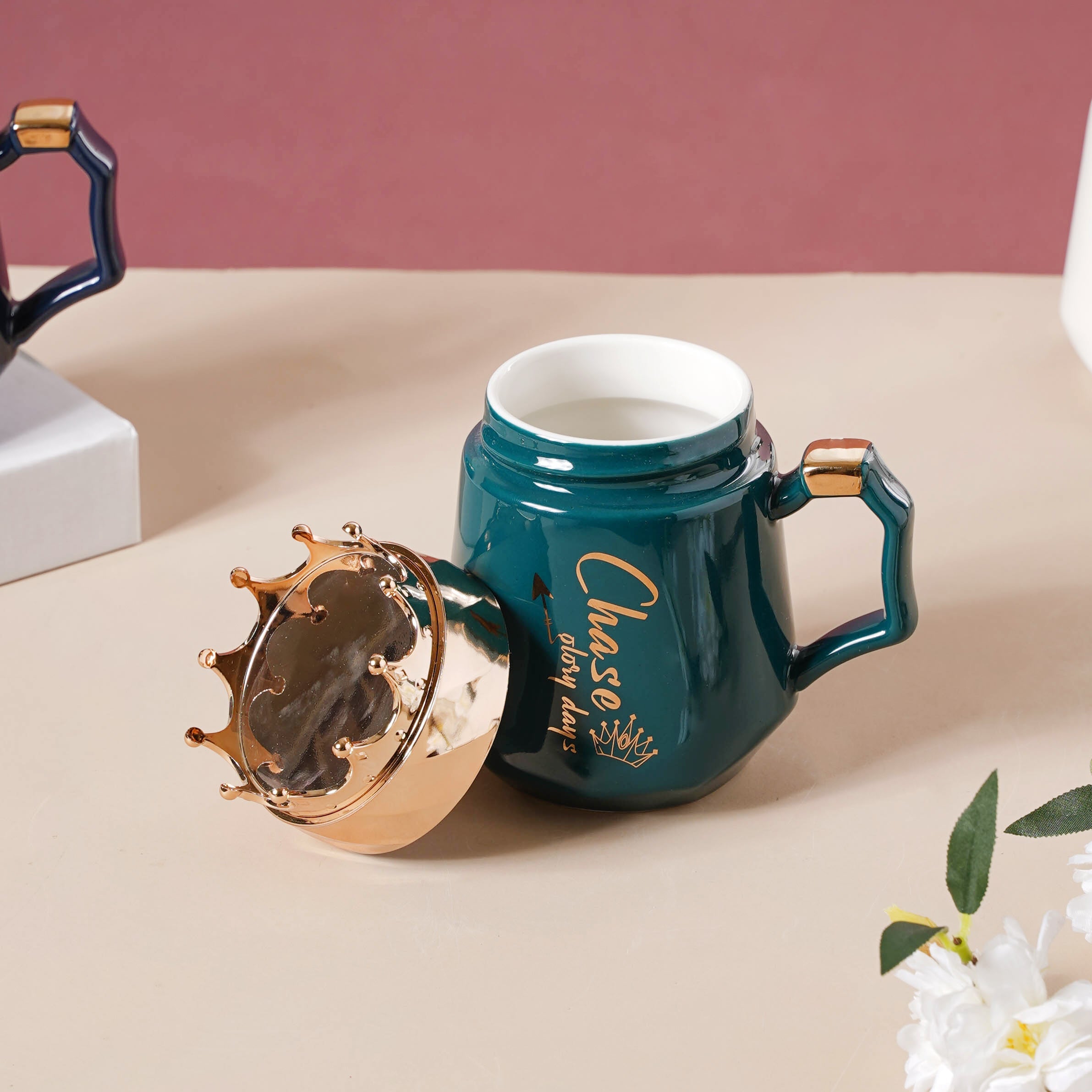 Nestasia Mug With A Crown Lid - view 15