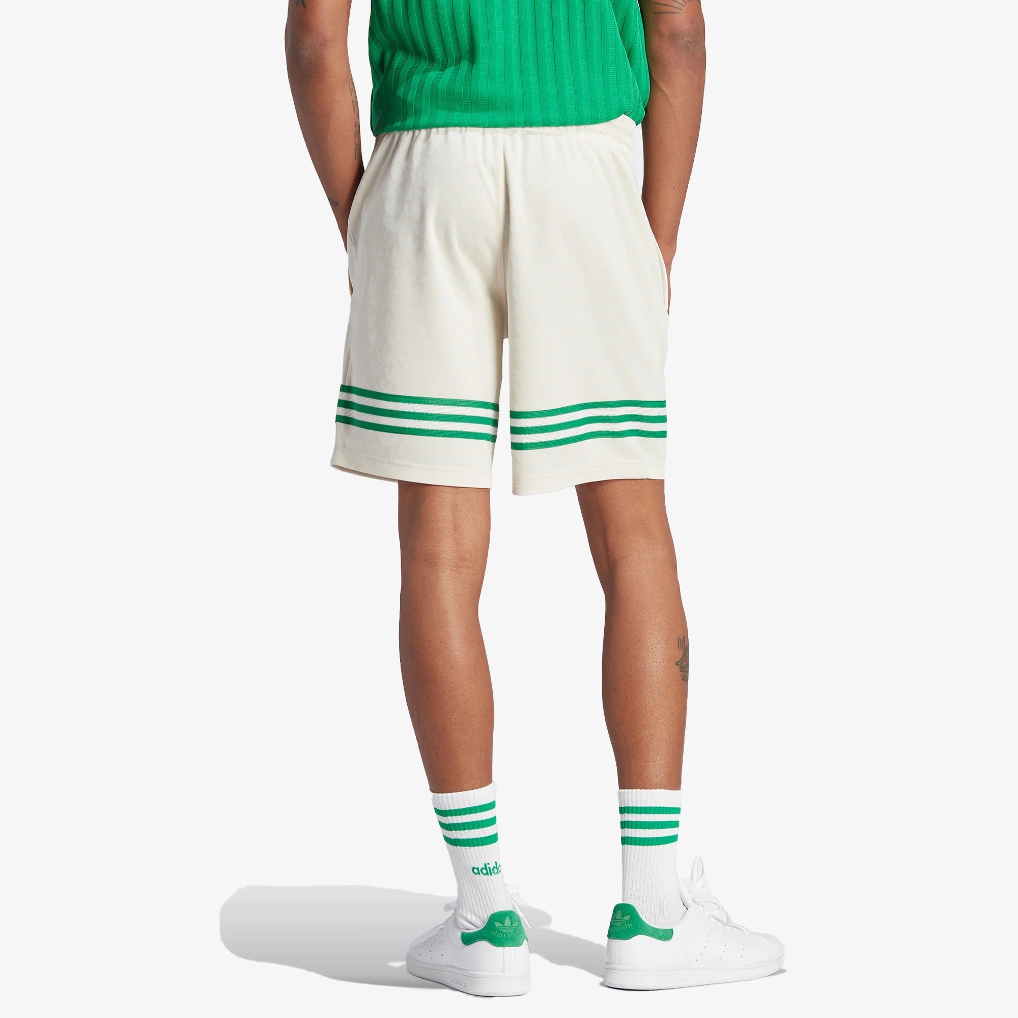 Adidas Originals | ADICOLOR 70S MONOGRAM SHORTS { WONDER WHITE