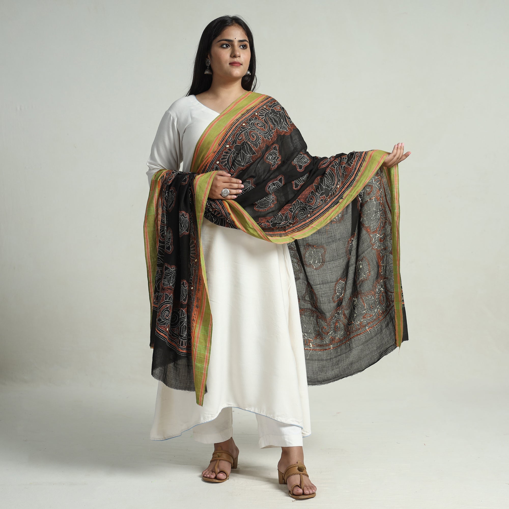 KHUSHBASH - HAPPY LOOM OF EAST Black - Bengal Kantha Embroidery Cotton Handloom Dupatta 110 - view 2