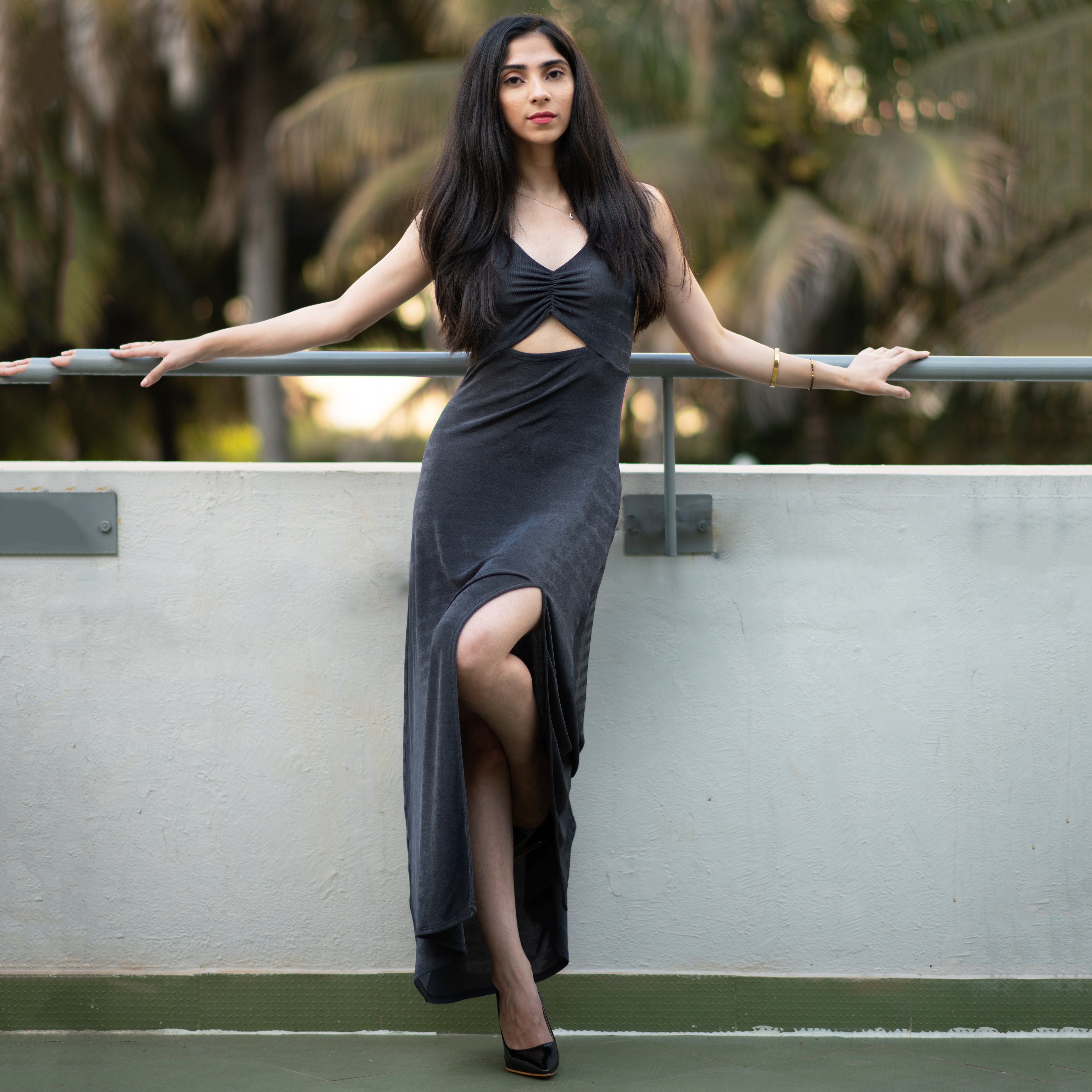 Glam Cut-out Maxi Dress – Black