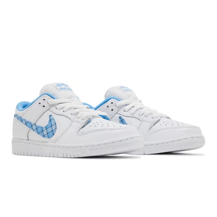 HYPE ELIXIR Nike SB Dunk Low Pro Nicole Hause - view 2