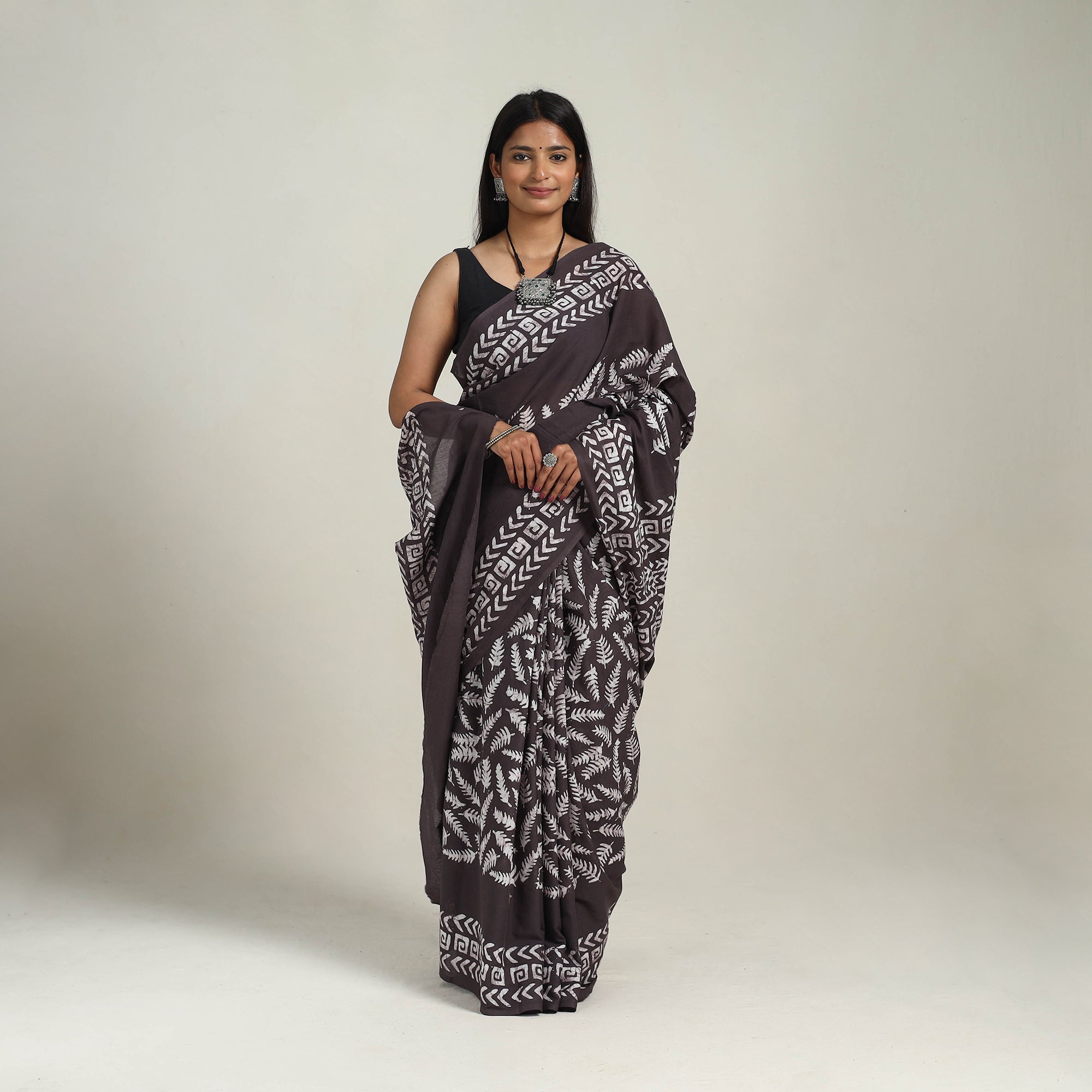 BATIK BY MD. SHARIFF Brown - Cotton Hand Batik Print Saree 11