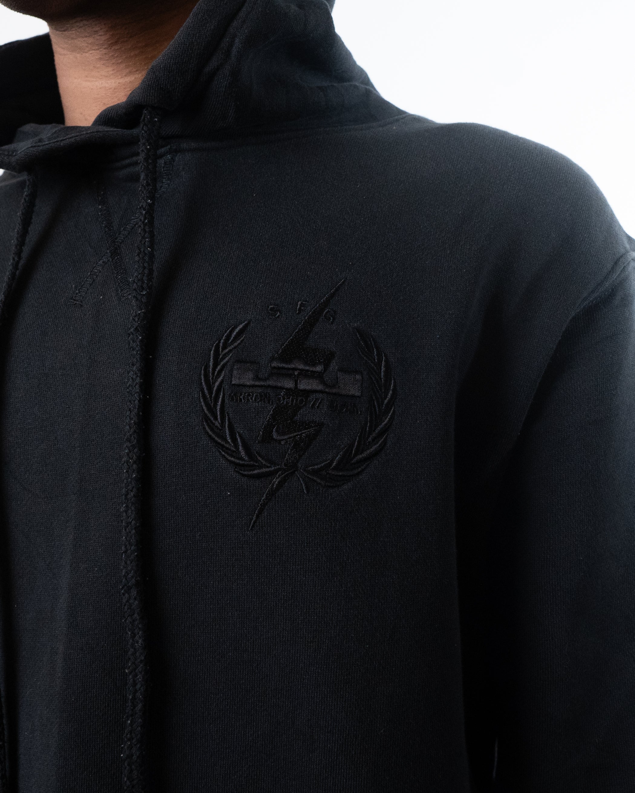 Nike LeBron James SFG Basketball Gym Hoodie - view 2