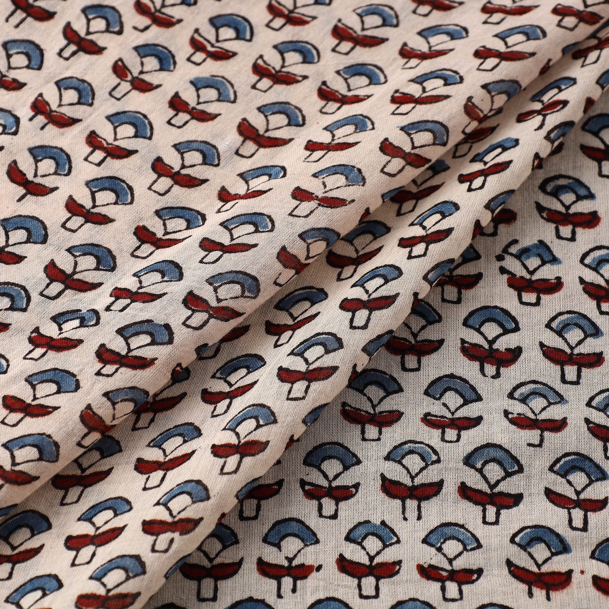 AJRAKH BY SUFIYAN ISMAIL KHATRI Beige - Ajrakh Hand Block Printed Mul Cotton Fabric 05 - view 2