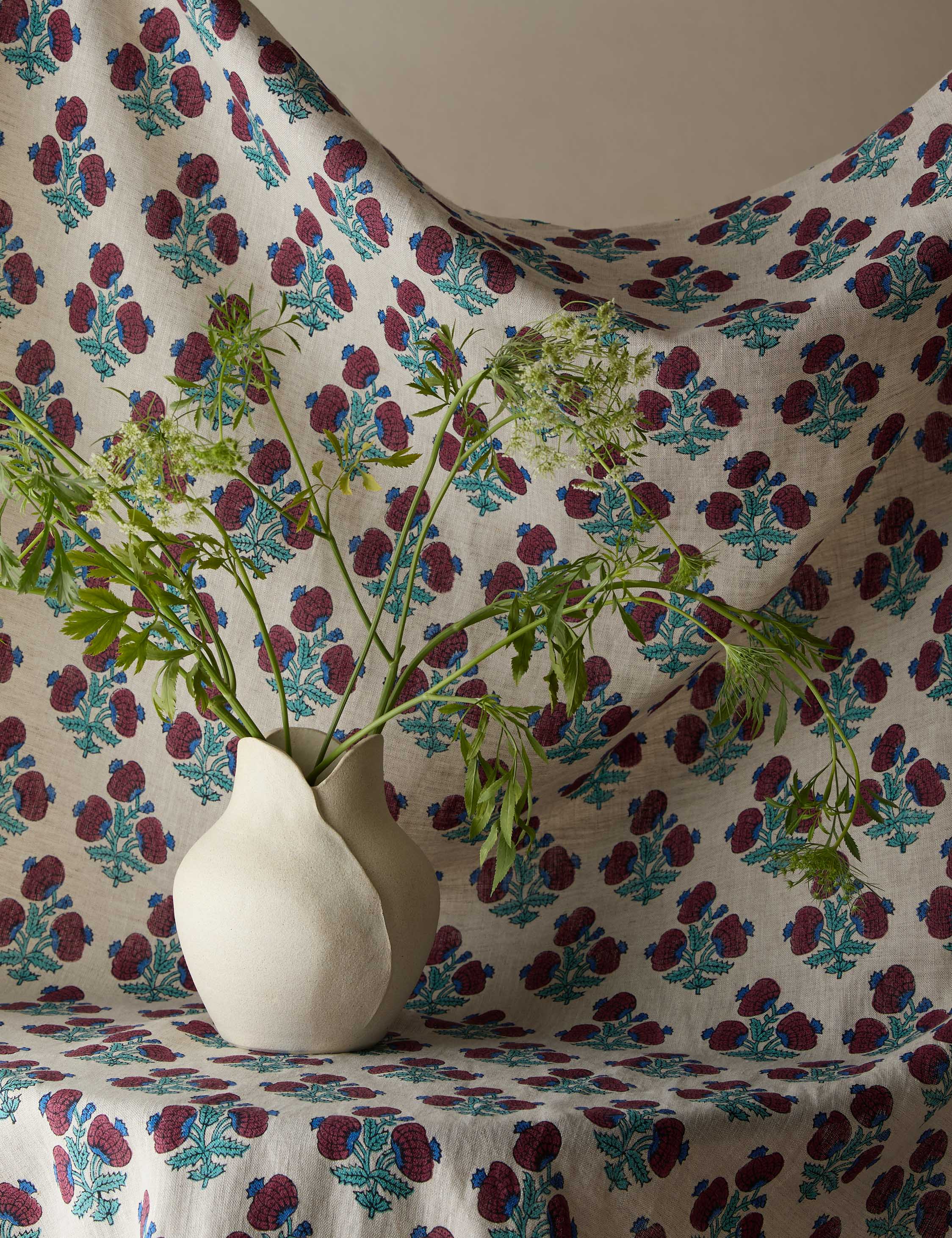 Lulu and Georgia Newbold Linen Fabric – Red and Blue