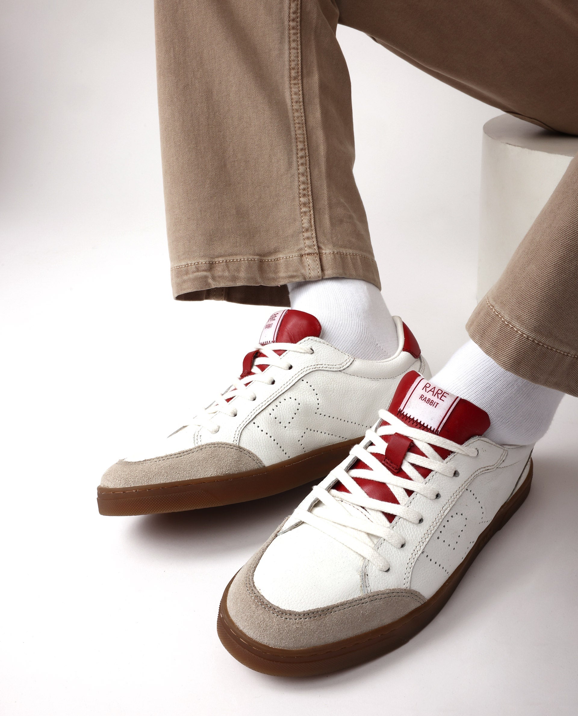 Rare Rabbit Mens Rocco Red Round Toe Low Top Perforated Lace-Up Sneaker Shoes - view 2