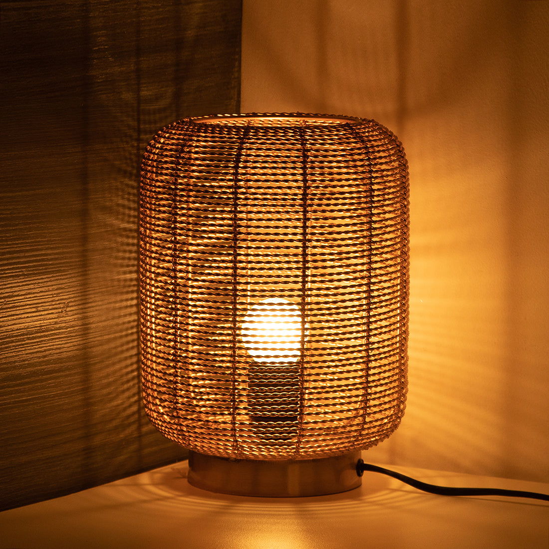 EXCLUSIVELANE 'Weaved Barrel' Handcrafted Table Lamp In Iron (9.6 Inch, Golden) - view 2