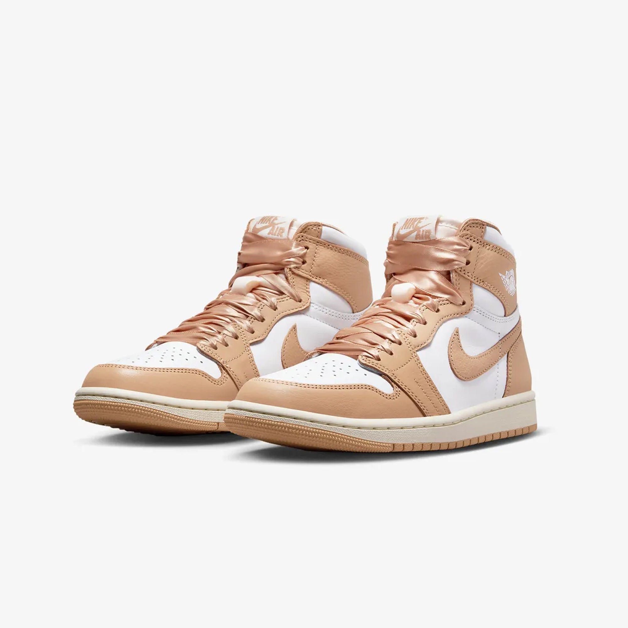 Jordan | AIR JORDAN 1 RETRO HIGH OG { PRALINE/WHITE-SAIL