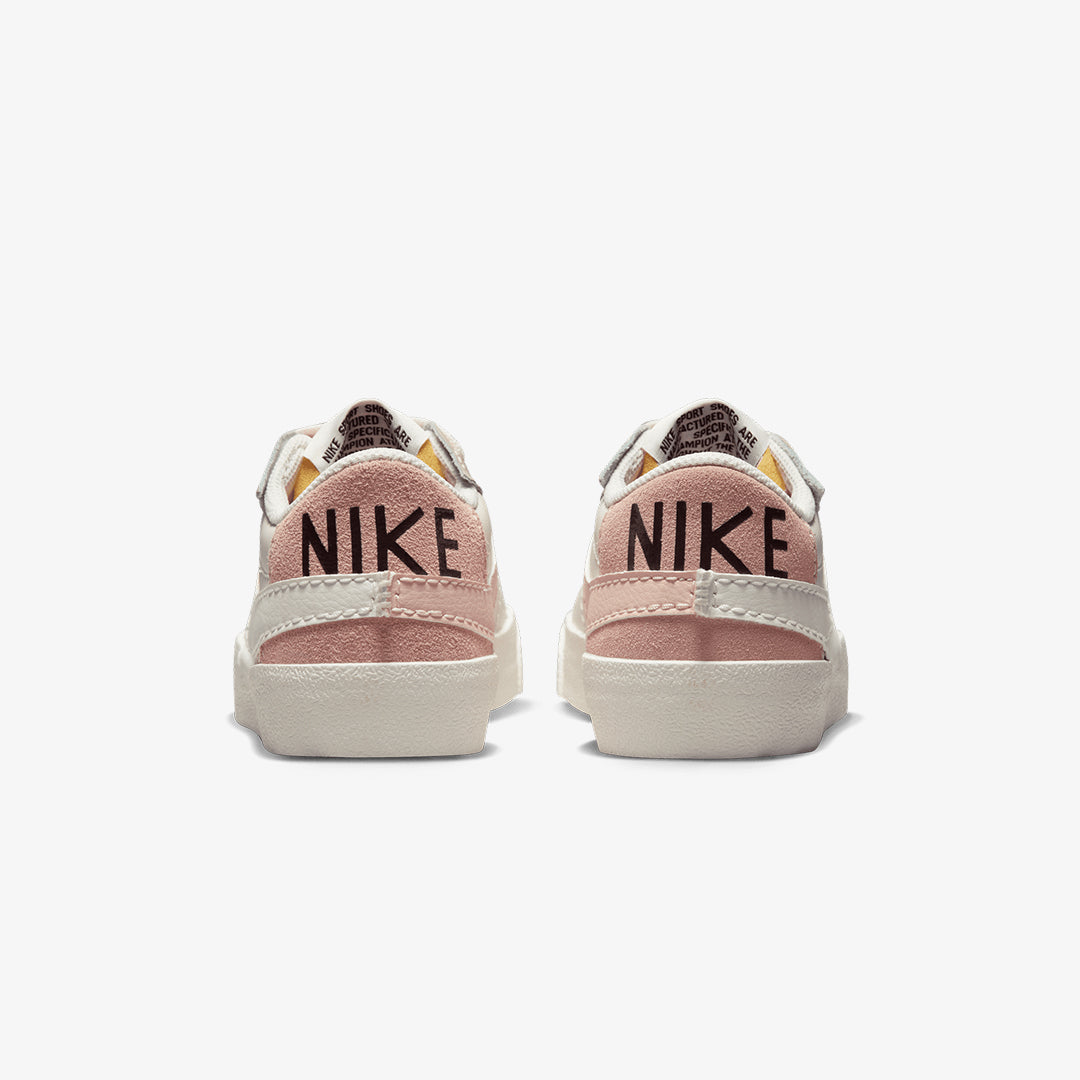 Nike | BLAZER LOW '77 JUMBO { PINK - view 2