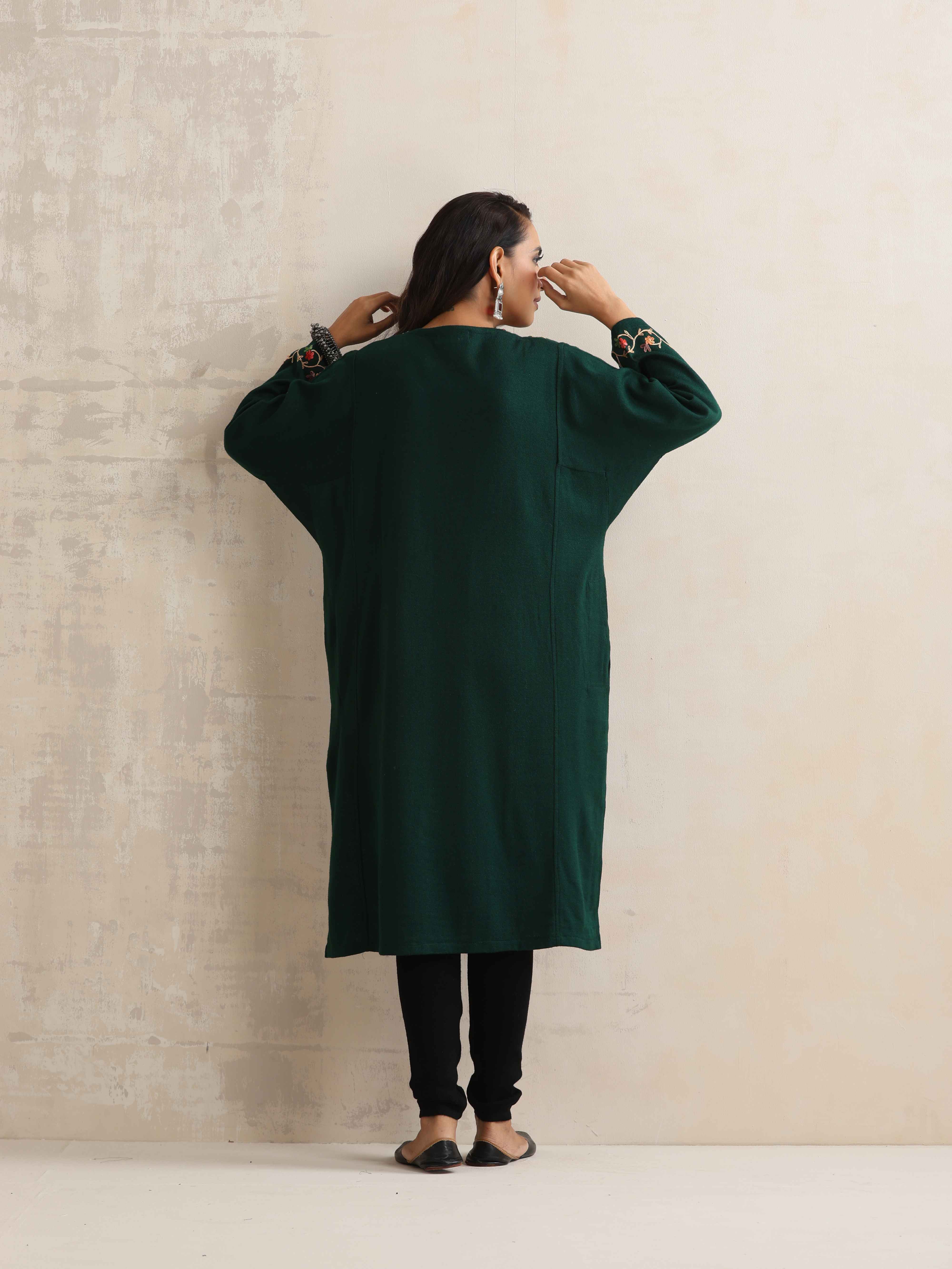 trueBrowns Green Kashmiri Embroidered Woollen Phiran Kurta - view 8