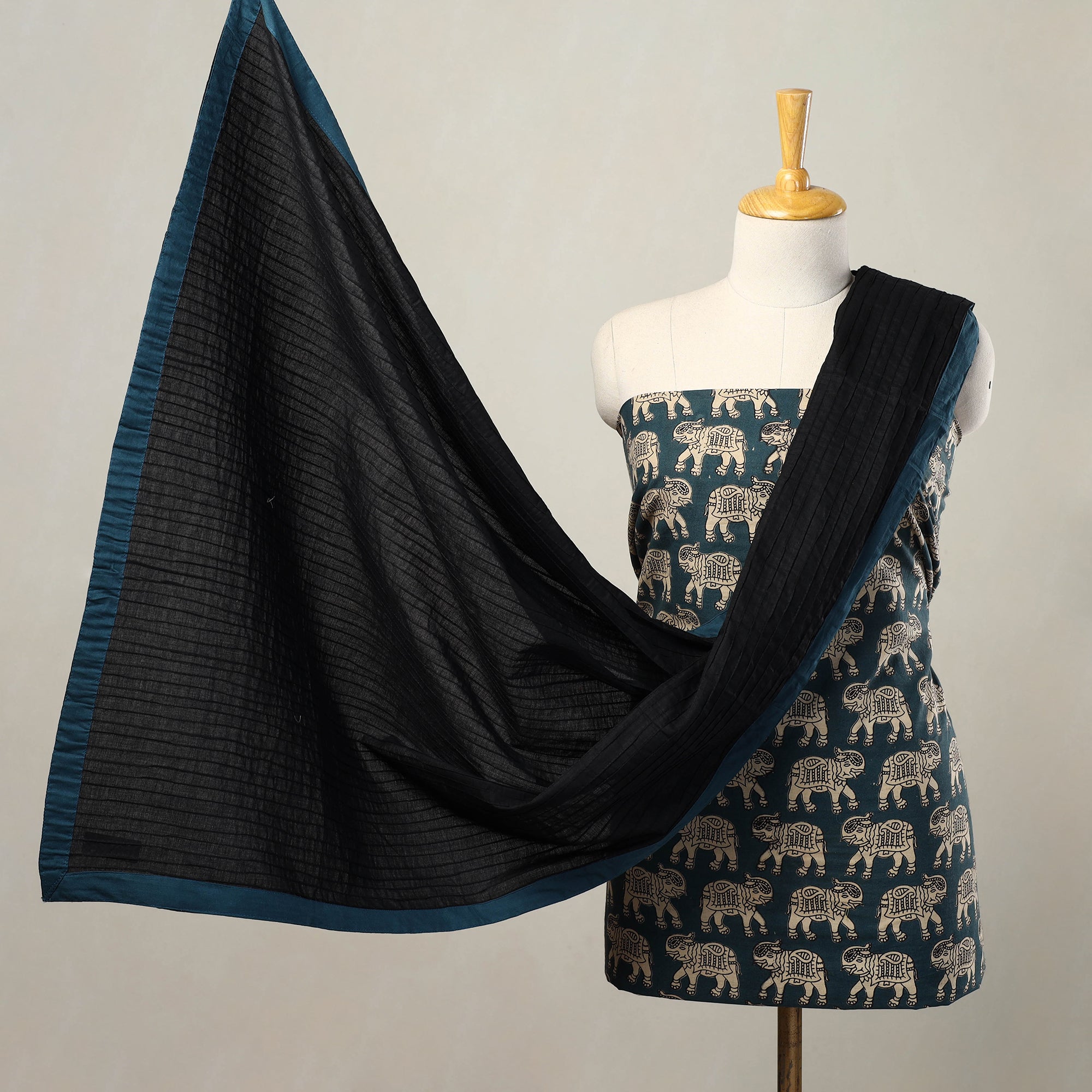 NOORI BAZAR Blue - 3pc Cotton Kalamkari Print Kurta with Plain Dupatta 12