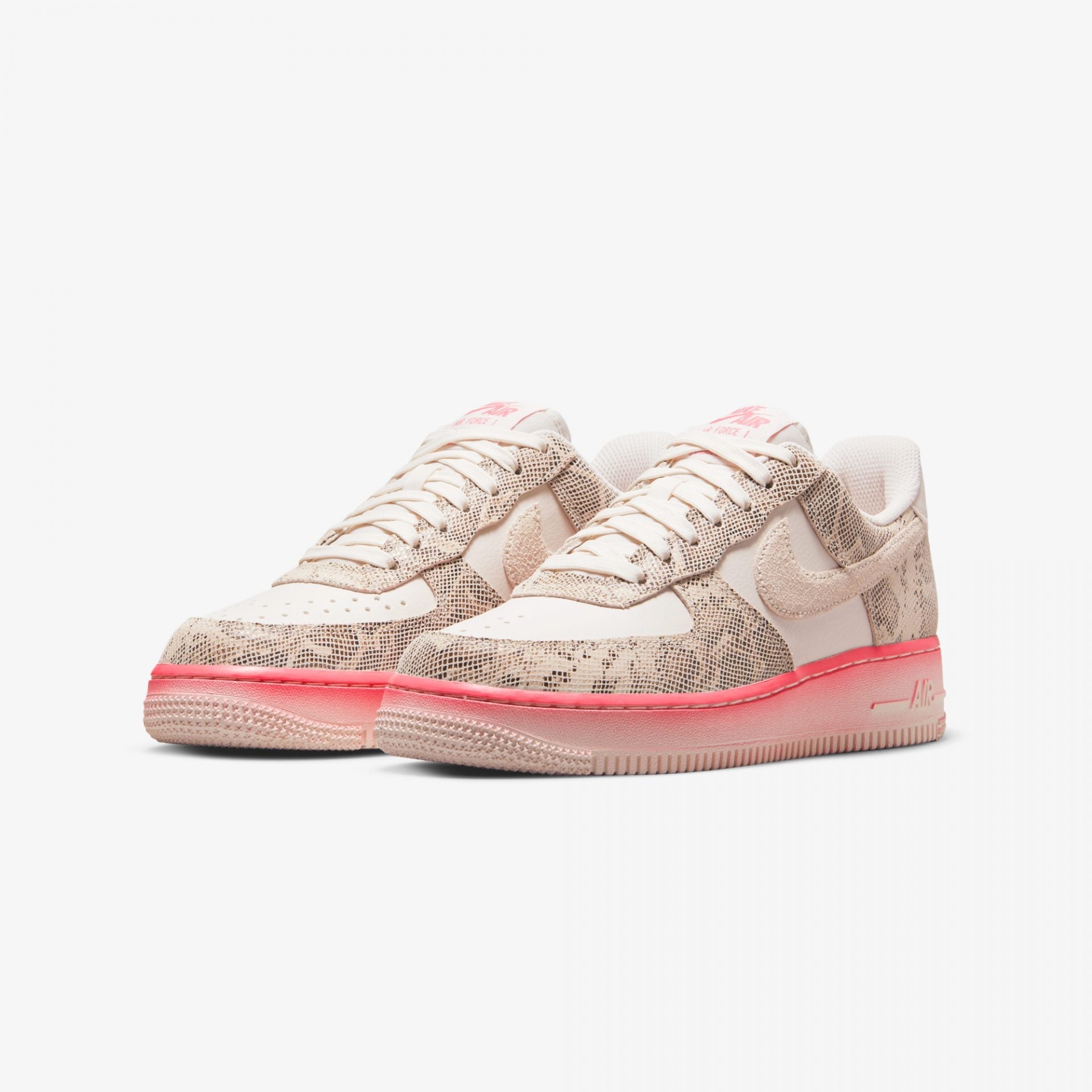Nike | AIR FORCE 1 { OUR FORCE 1