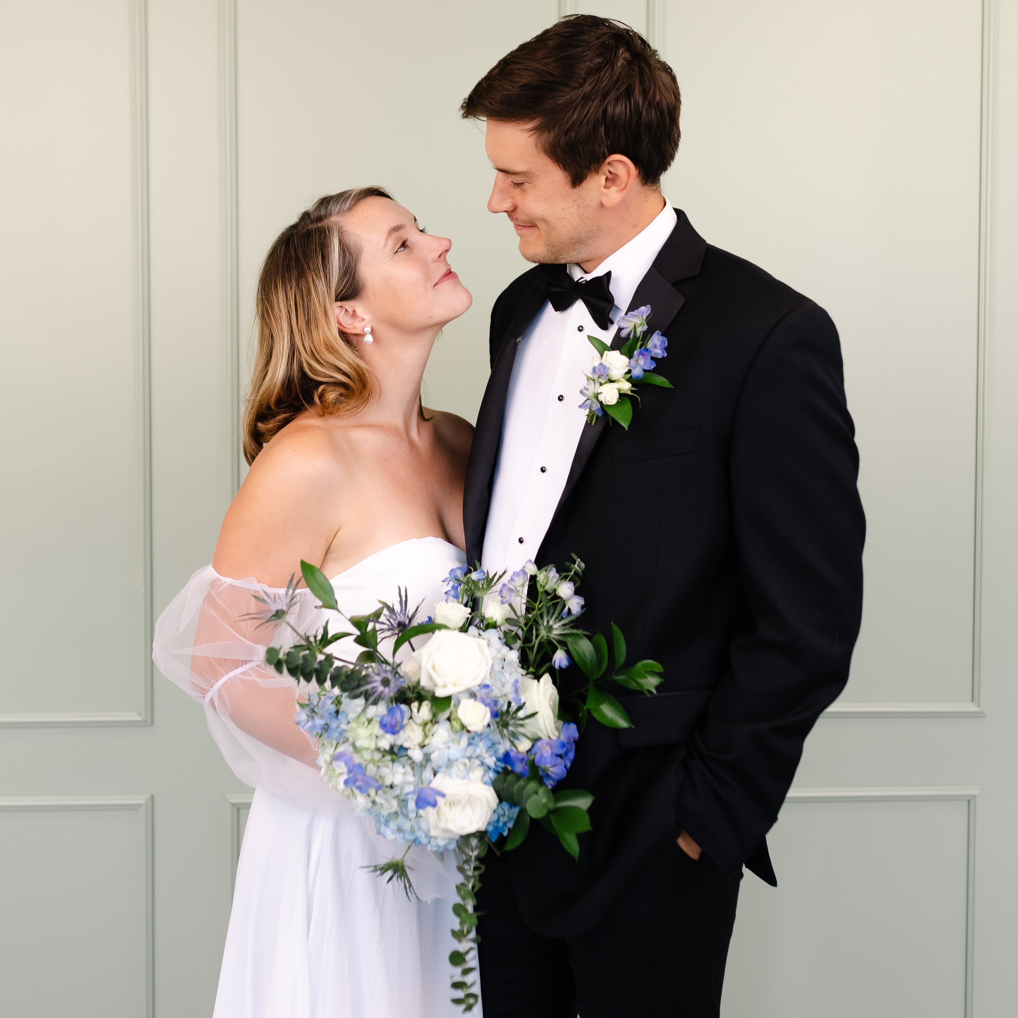 fiftyflowers.com Hydrangea Hues Styled Wedding