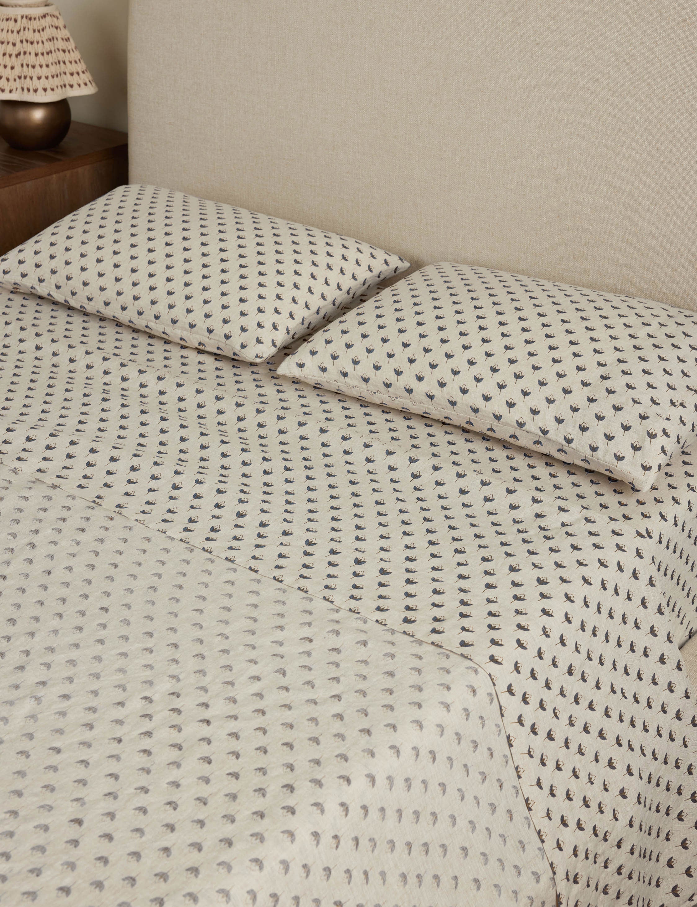 Lulu and Georgia Poiret European Flax Linen® Sheet Set - view 12