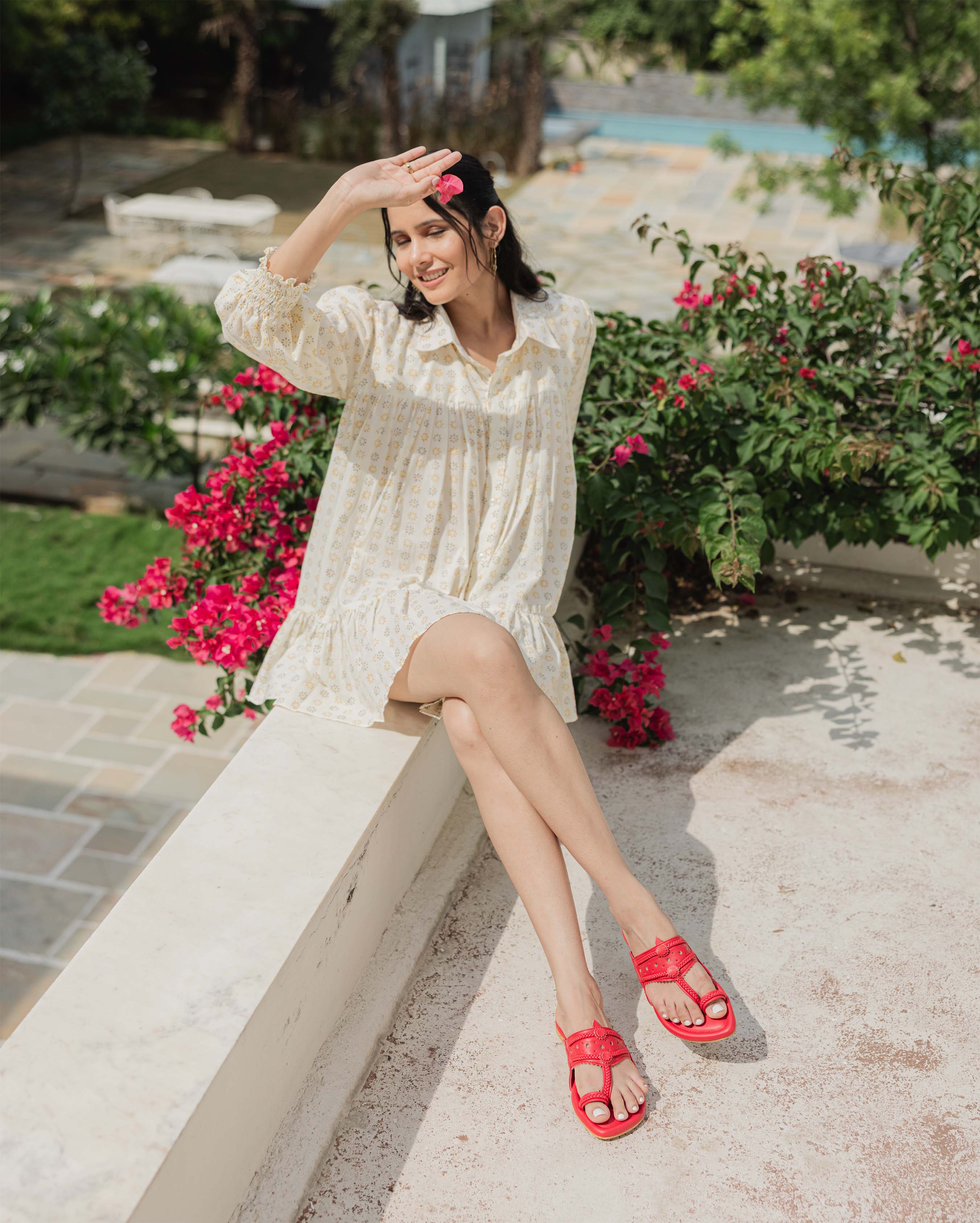 Jaysole Indian Red Solid Kolha Flats - view 8