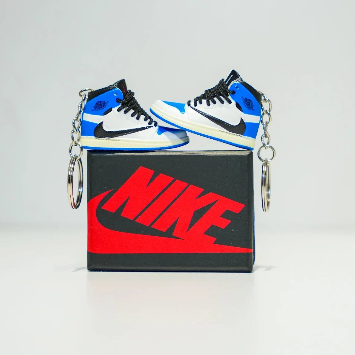 Kicks Machine 3D Sneaker Keychain With Box - Travis Fragment High