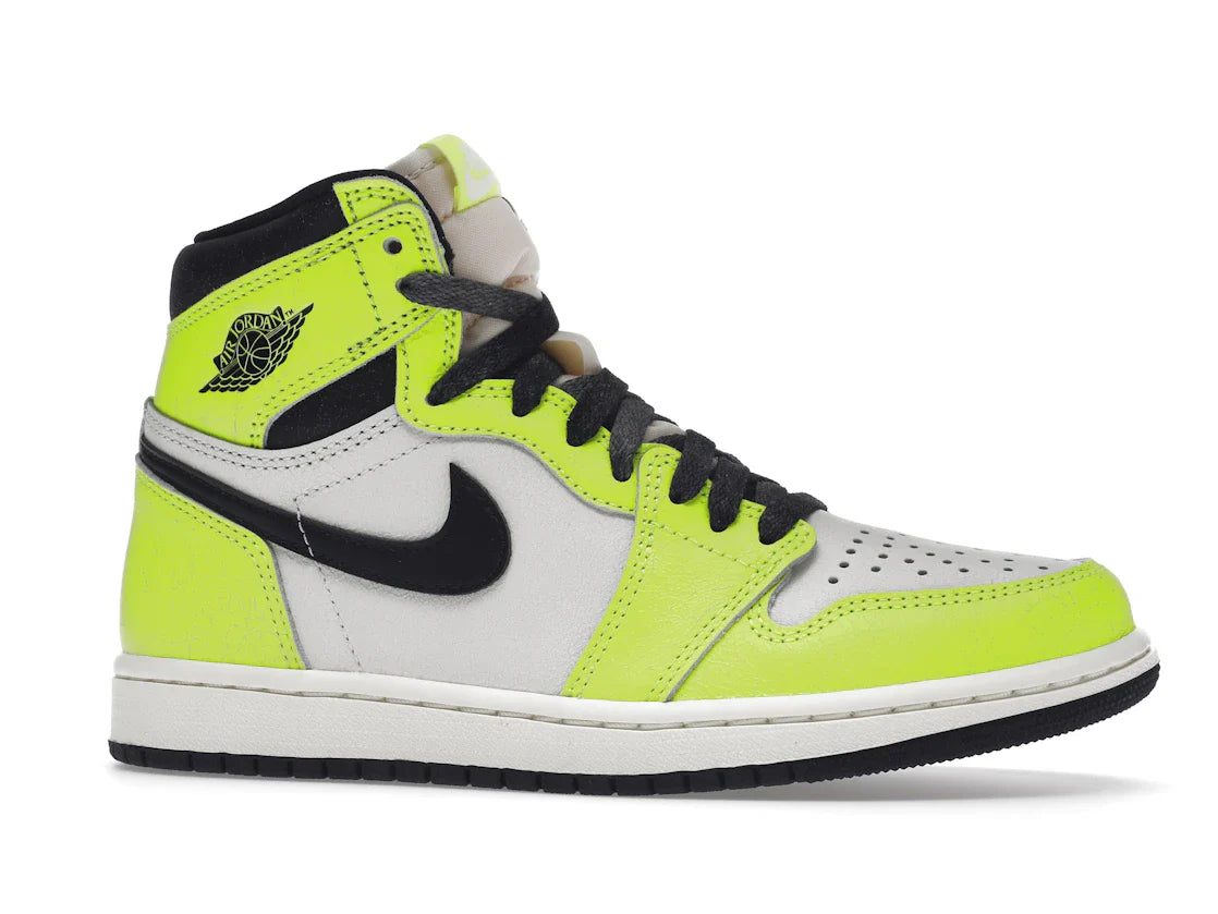 Nike Air Jordan 1 High 'Volt' – Green - view 2