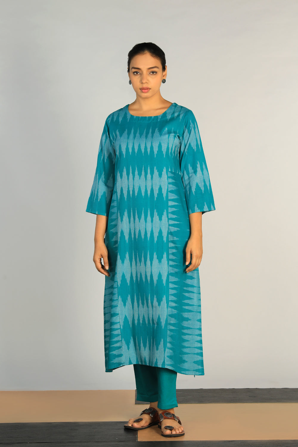 Kalanjali Ethnics Cotton Pochampally Ikat kurti