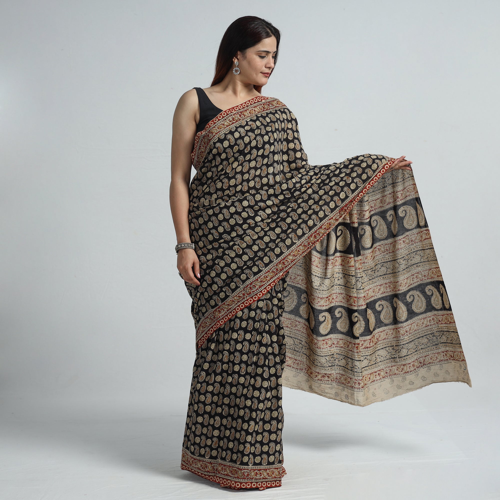 SOUTH KARGHA Black - Pedana Block Print Cotton Kalamkari Saree 04 - view 2