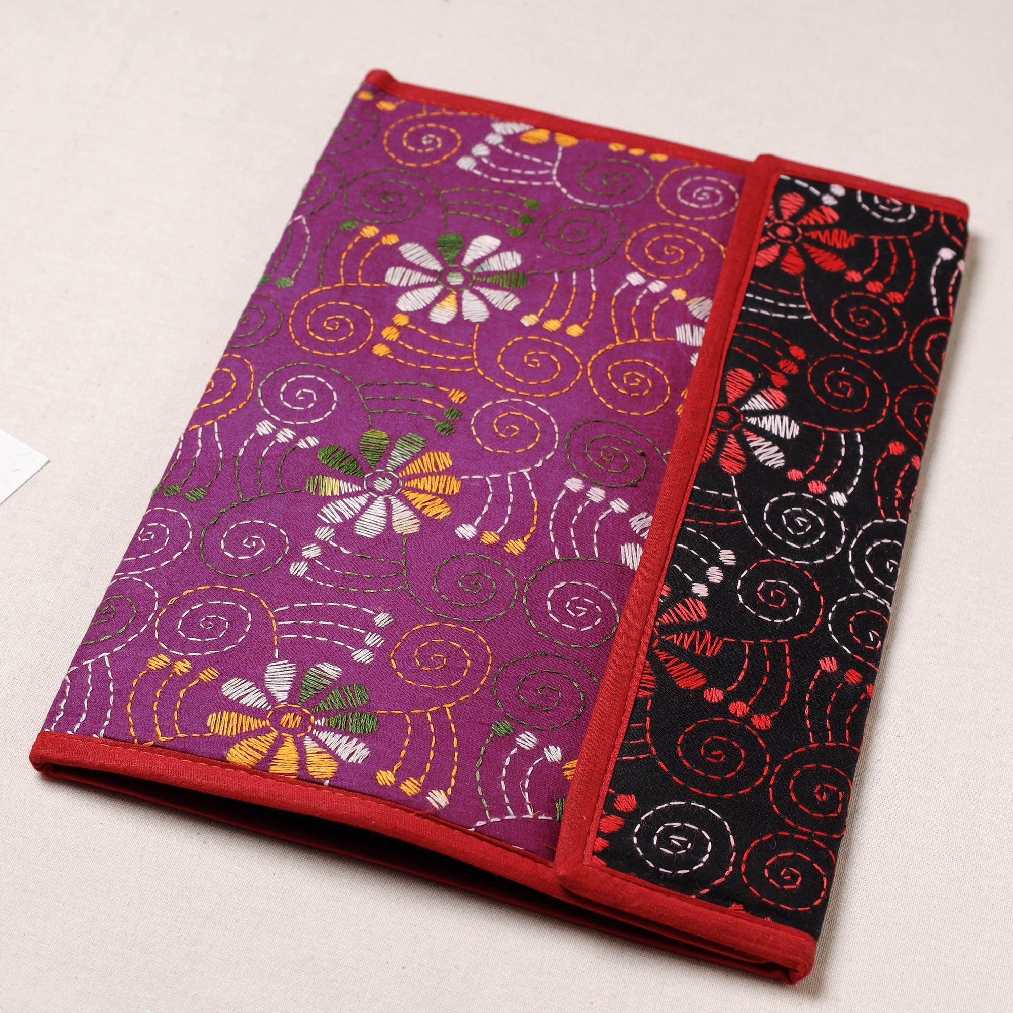 ASALKAAR Bengal Kantha Work Handcrafted File Folder - view 2