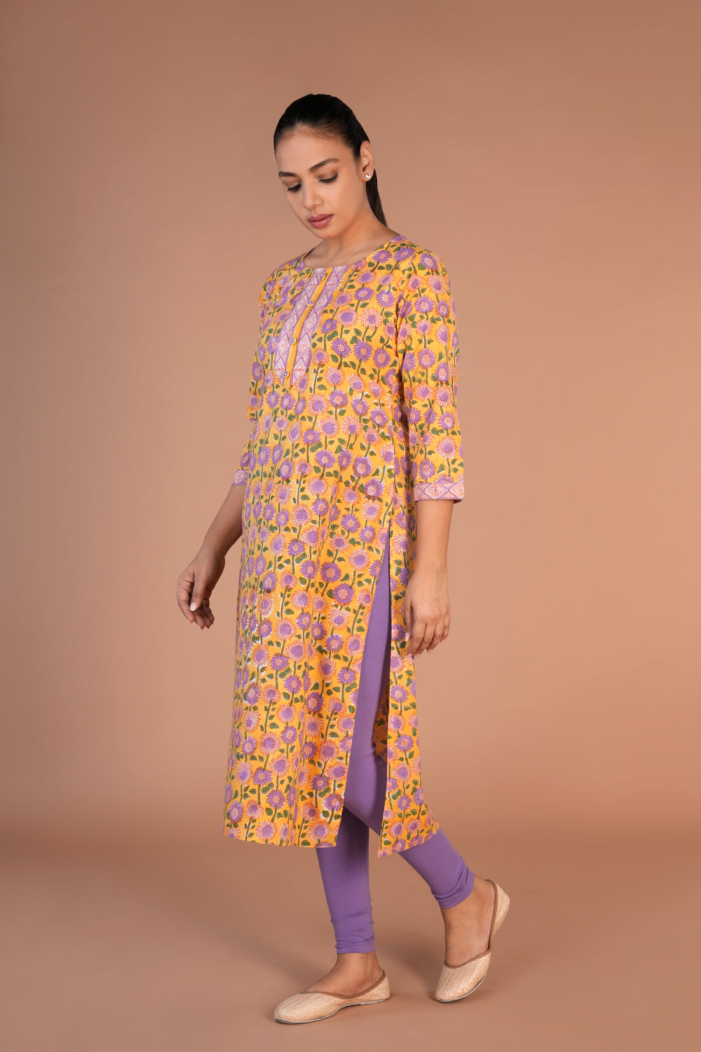 Kalanjali Ethnics Handblock printed cotton kurti - view 2