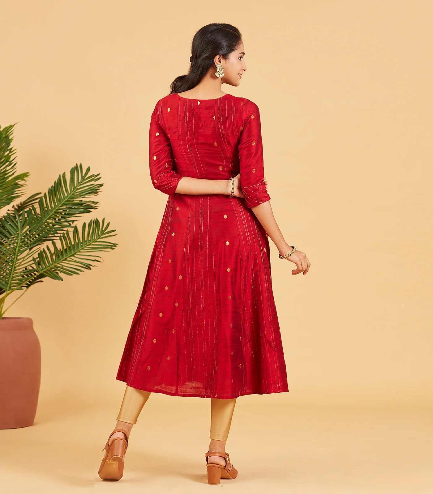 RmKV Deep Red And Gold Zari Work Kurta - view 4