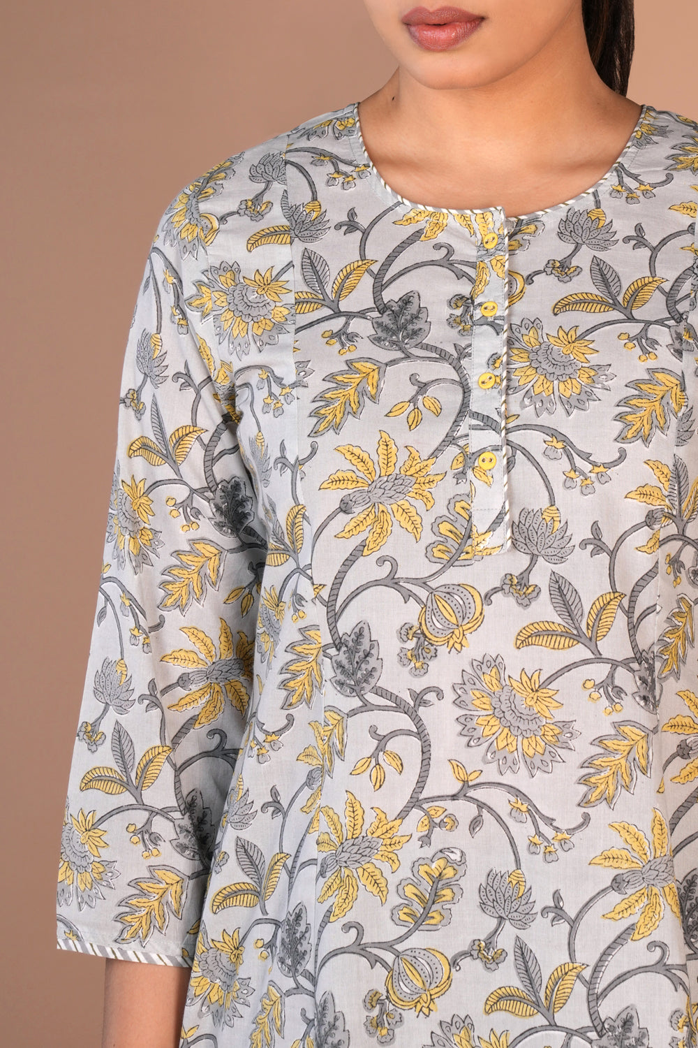 Kalanjali Ethnics Hand block printed cotton kurti - view 6