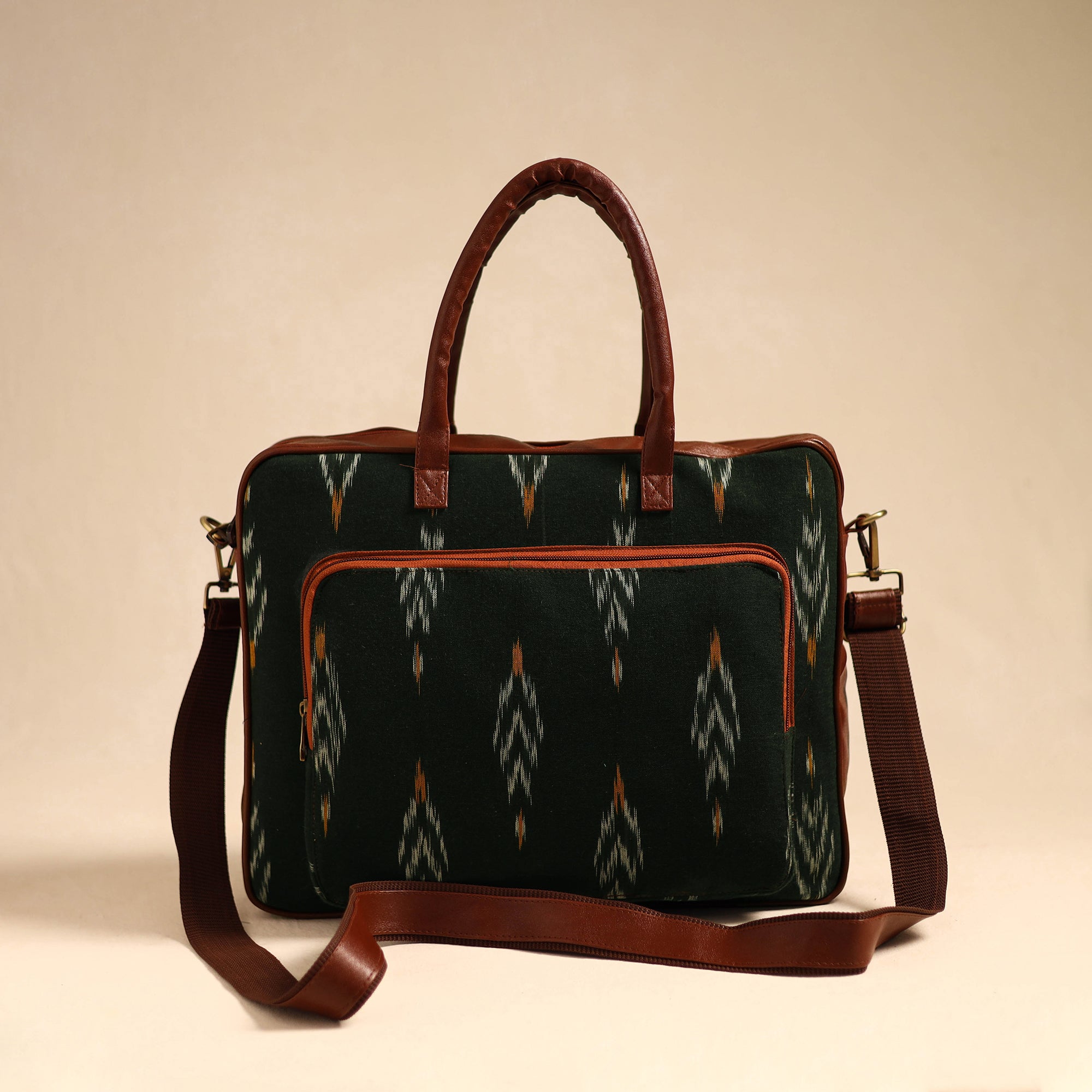 ITOKRI CRAFTS INITIATIVE Black - Handmade Pochampally Ikat Laptop Bag 05