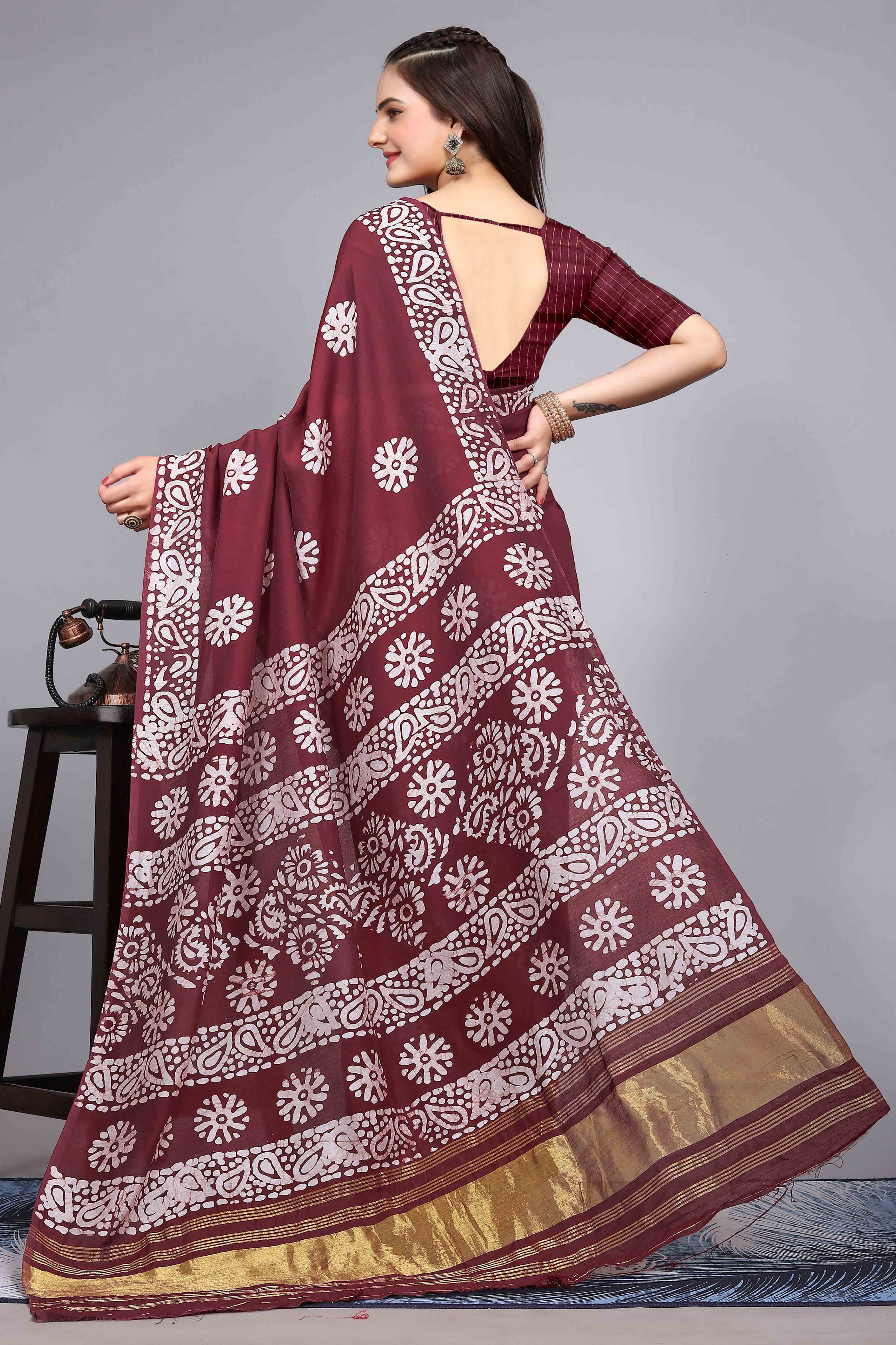 Peachmode Maroon Floral Printed Chanderi Cotton Silk Lagdi patta Saree - view 6