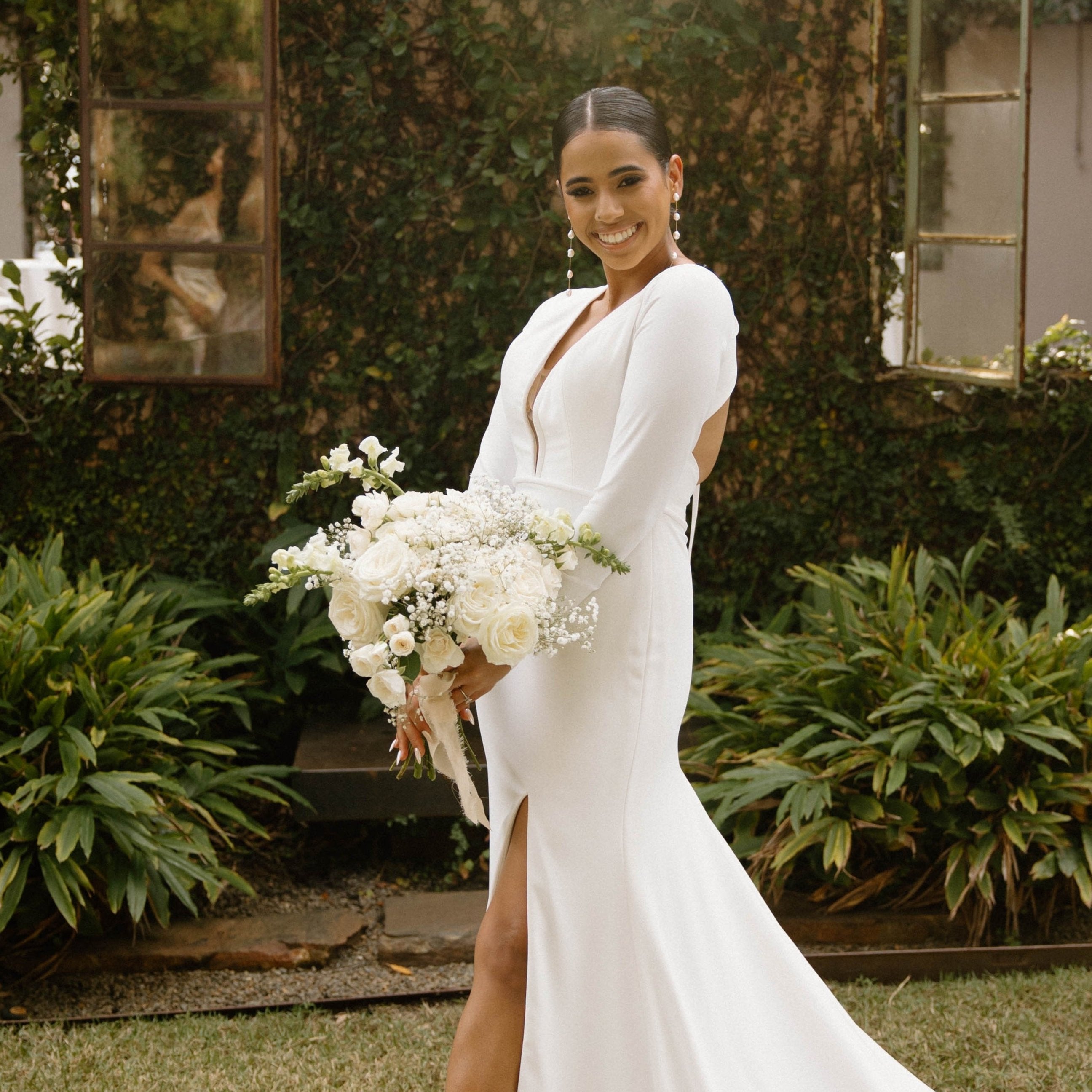 fiftyflowers.com Black Tie White and Green Florida Wedding