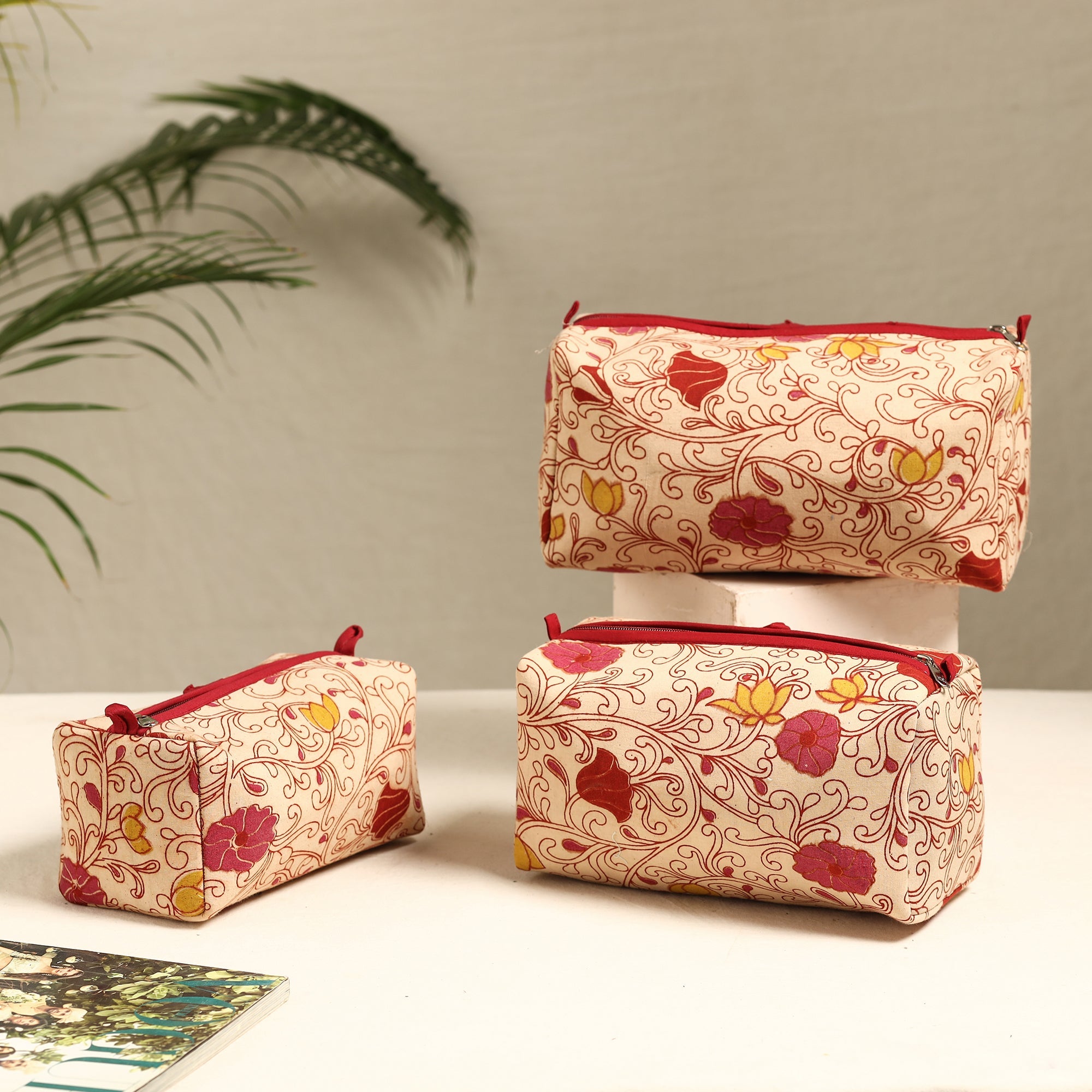 ITOKRI CRAFTS INITIATIVE Beige - Handmade Cotton Toiletry Bags (Set of 3) 37