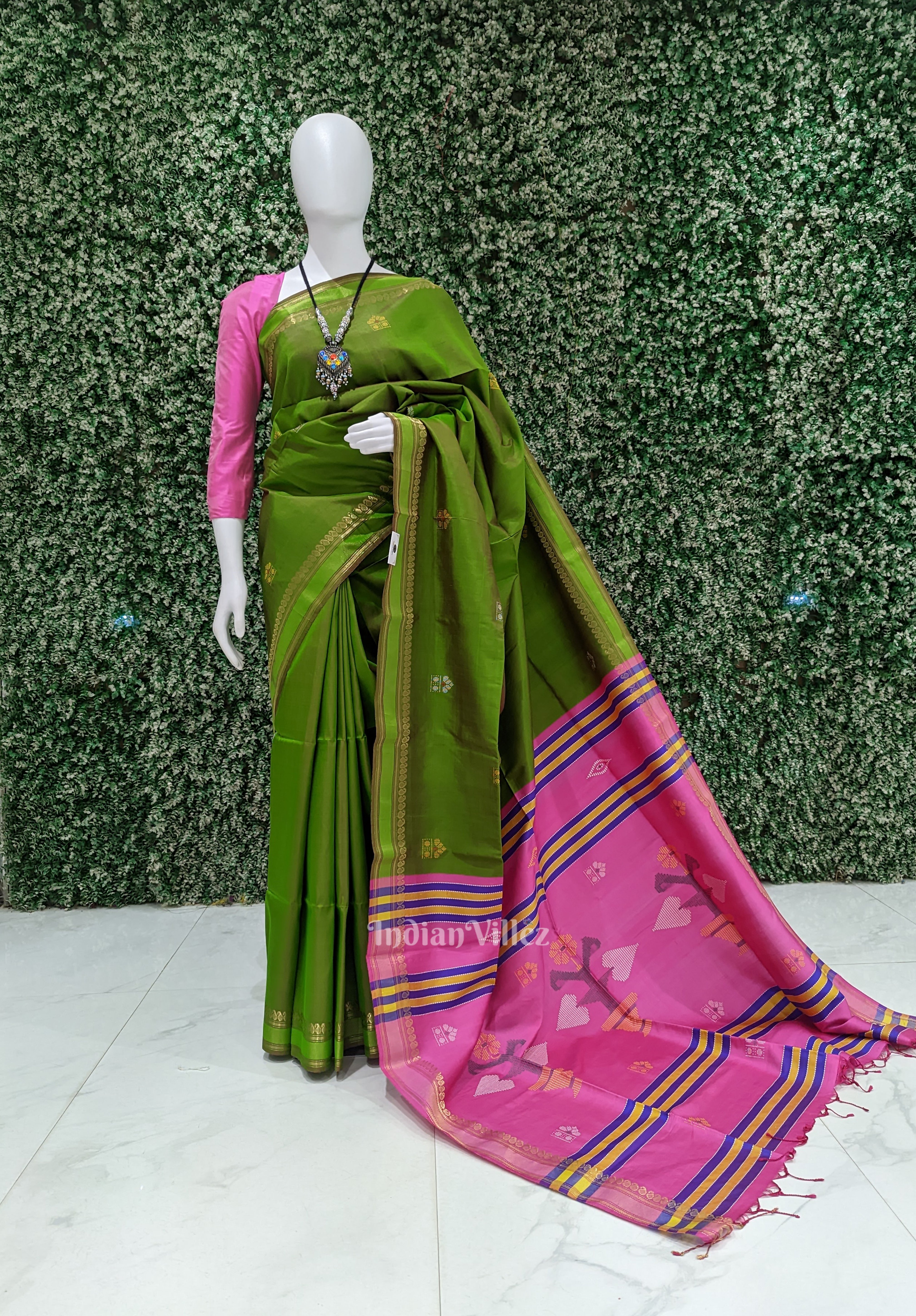 IndianVillèz Green With Pink Dual Tone Pure Bishnupuri Silk Saree