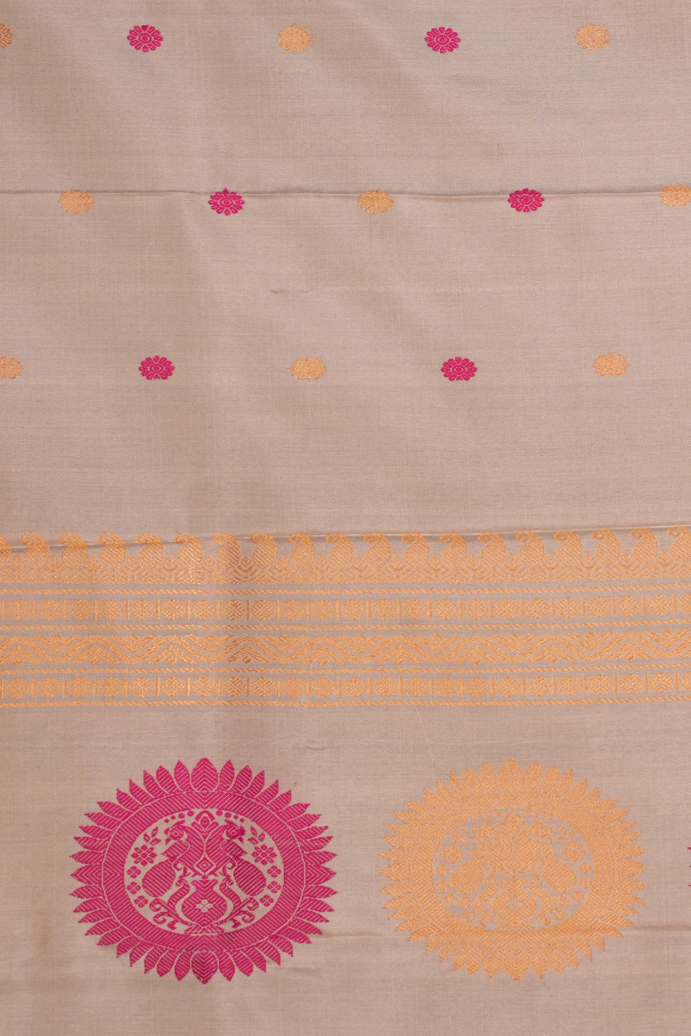 Kalanjali Gadwal Silk Grey Dupatta - view 2