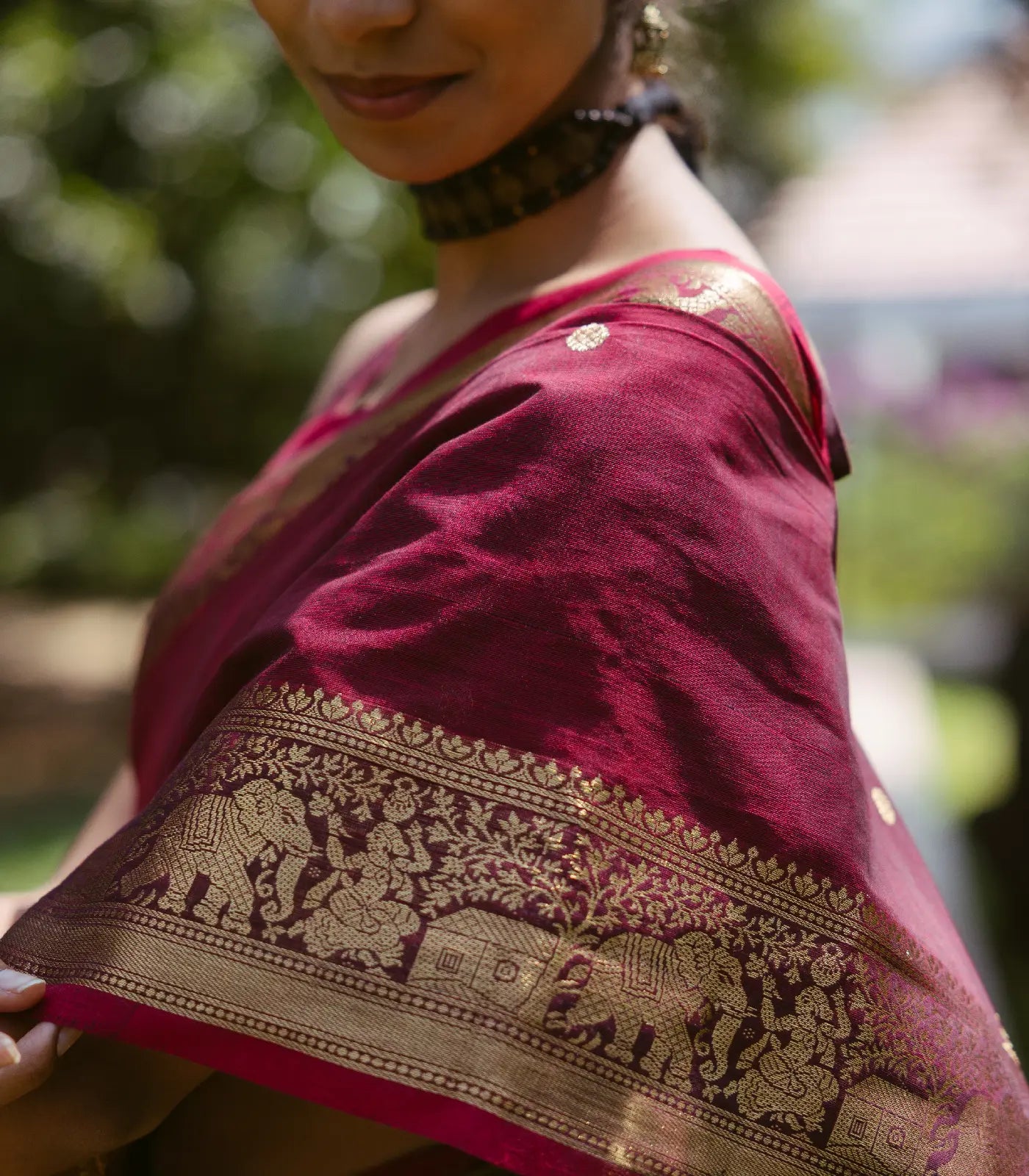 RmKV Crimson Handloom Kanchi Cotton Saree With Elephants, House and Lady Motifs in Border - view 4