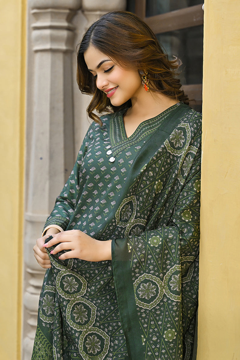 Ahika Green Cotton Blend Floral Printed Straight Suit Set VKSKD2298 - view 2