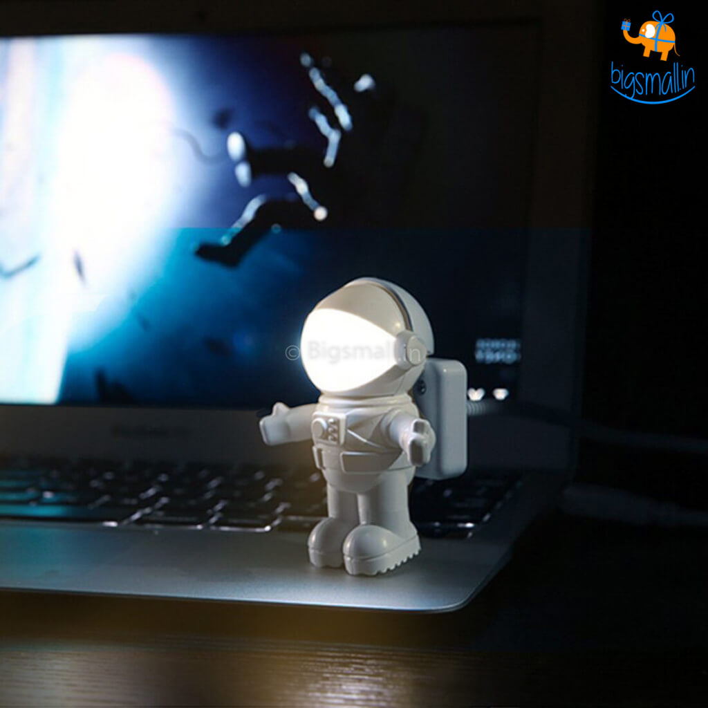 Porffitto Astronaut USB Night Light - view 6