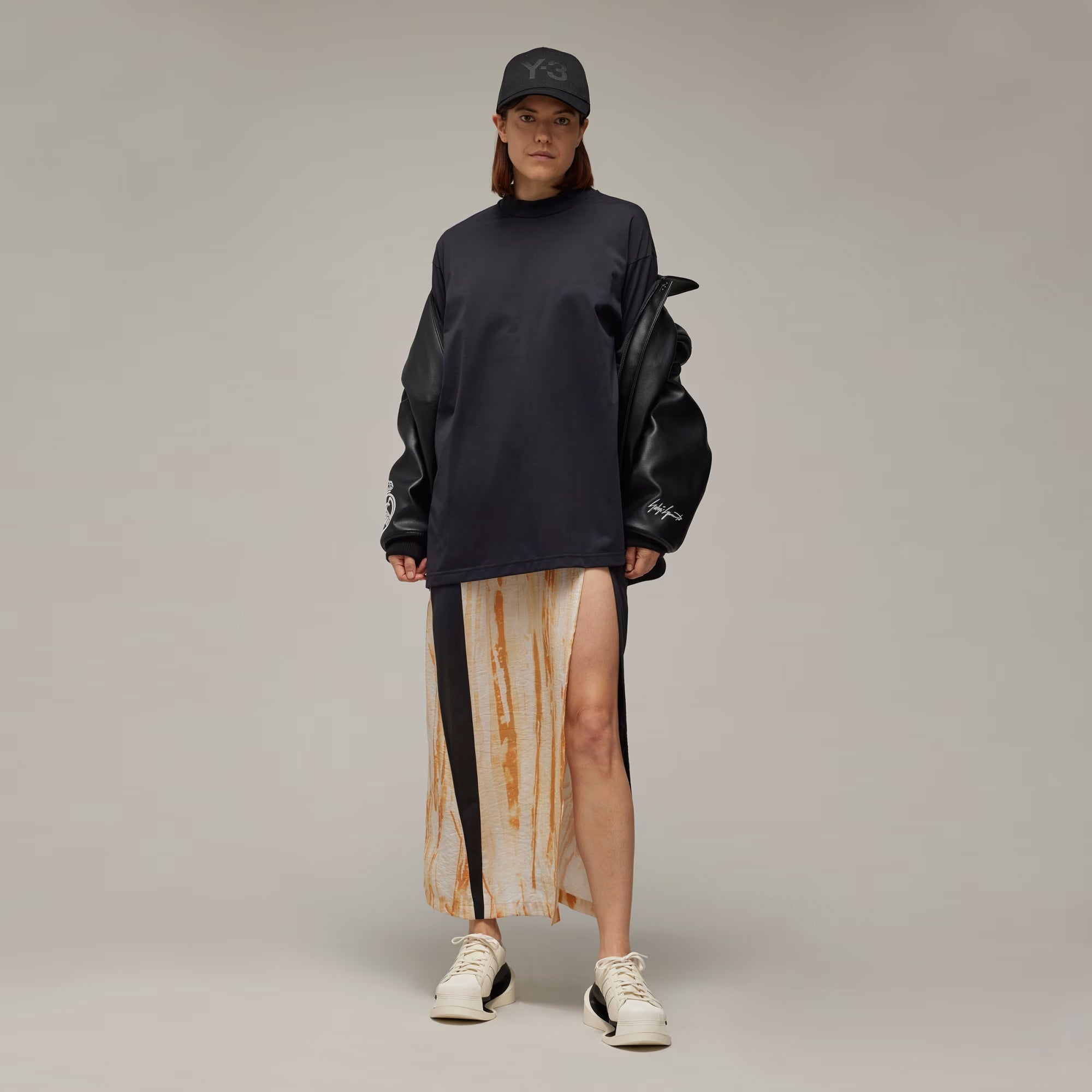 Y-3 | Premium Loose Long Sleeve Tee { Black - view 6