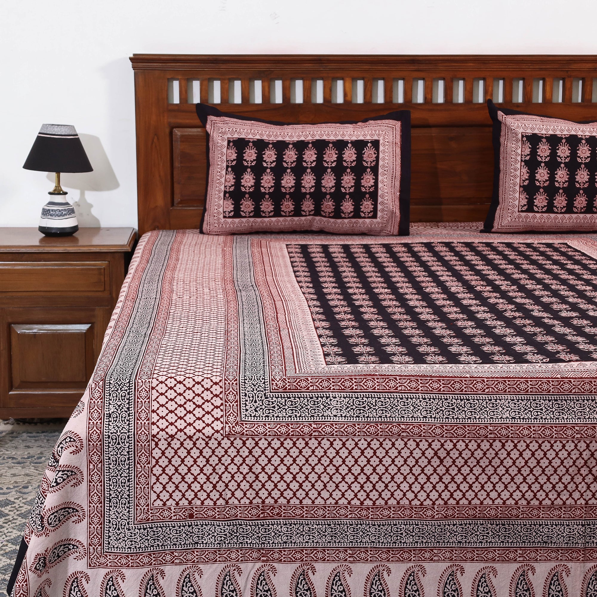 BAGH PRINTS BY ANSHAR FARUKH KHATRI Bagh Block Printed Cotton Double Bed Cover with Pillow Covers (112 x 92 in) - view 2