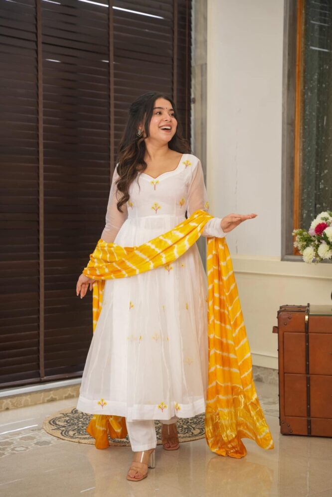 Idaho-o Kasturi white organza suit set - view 2