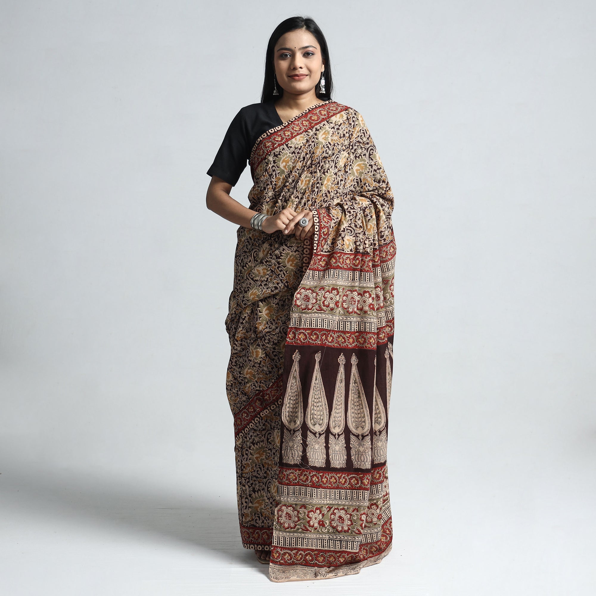 VENKATA BHANU KALAMKARI PEDANA Brown - Pedana Block Print Cotton Kalamkari Saree - view 2