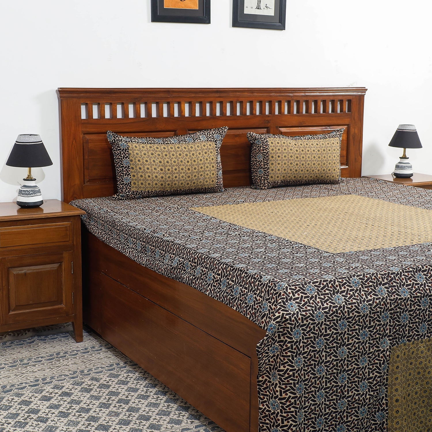HAVELI CHRONICLES Black - Ajrakh Patch Tukdi Kaam Cotton Double Bed Cover with Pillow Covers (109 x 86 in)
