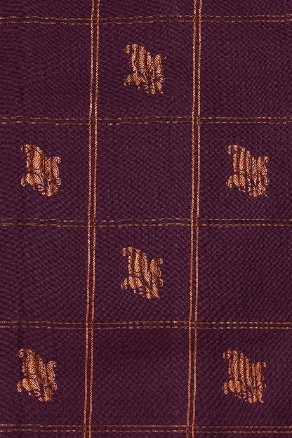Kalanjali Gadwal Silk Maroon Saree – Women's - view 2