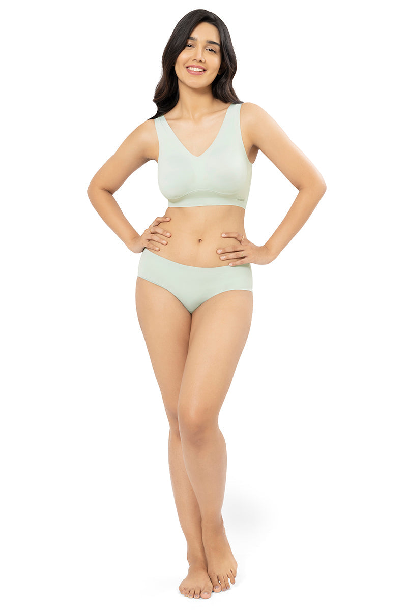 Amante Skins Non Padded Non-Wired V-Neck Cami Bra - Seafoam - view 5