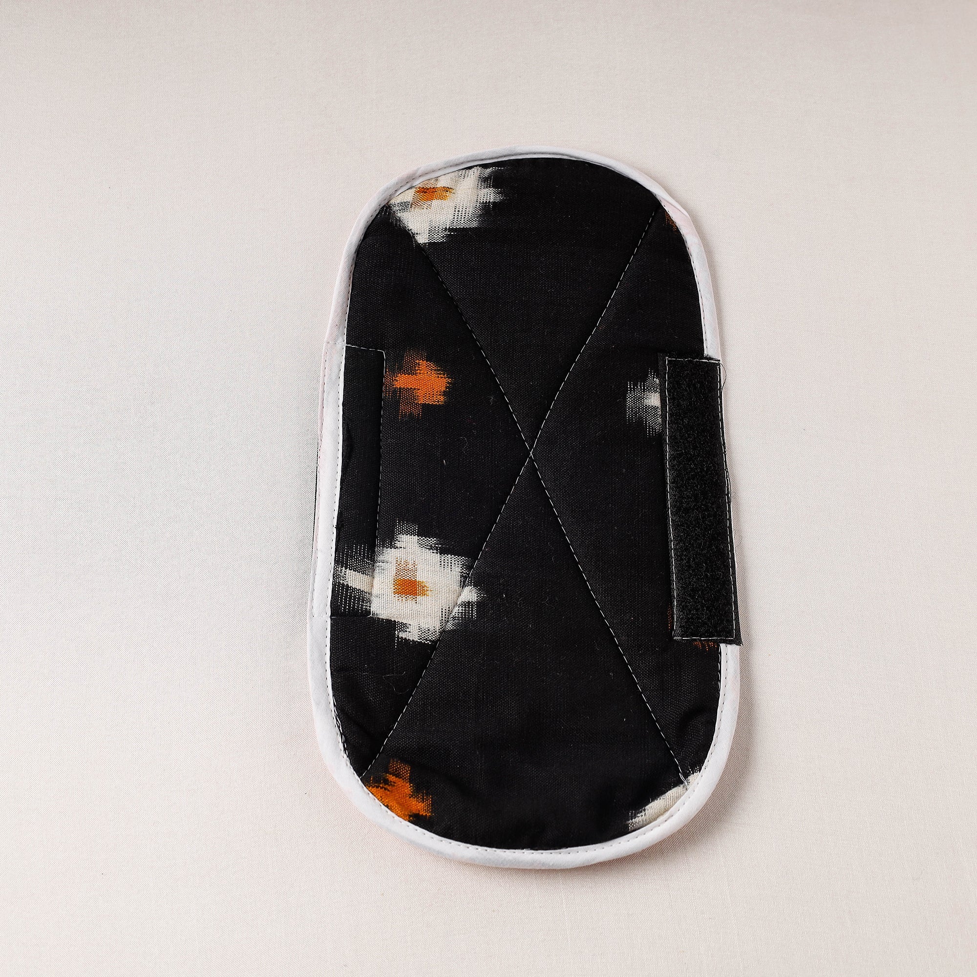 JALPARI Black - Pochampally Ikat Handmade Fridge Handle Cover