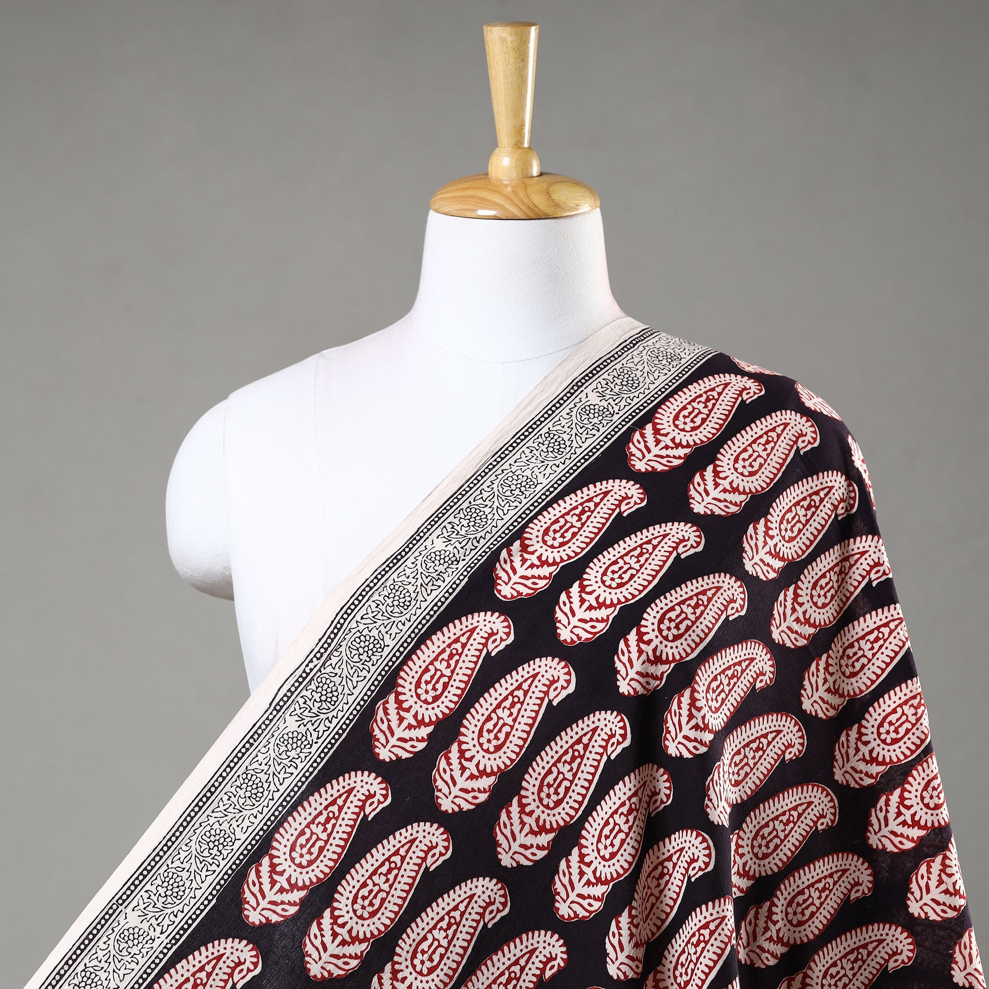 BAGH PRINTS BY UMAR FARUK KHATRI Black - Natural Dyed Cotton Bagh Print Fabric