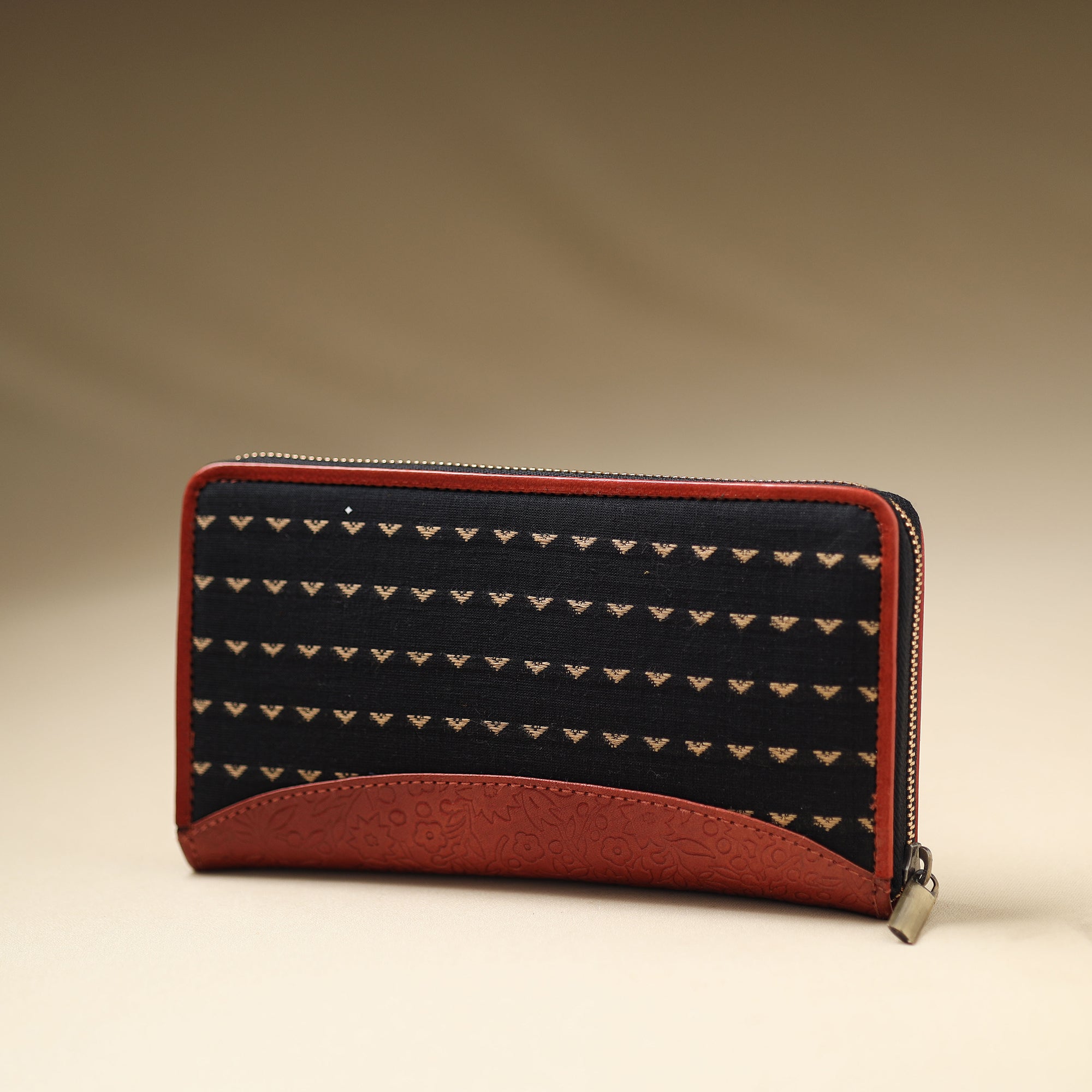 ASALKAAR Black - Handcrafted Jacquard Weave Leather Wallet - view 2